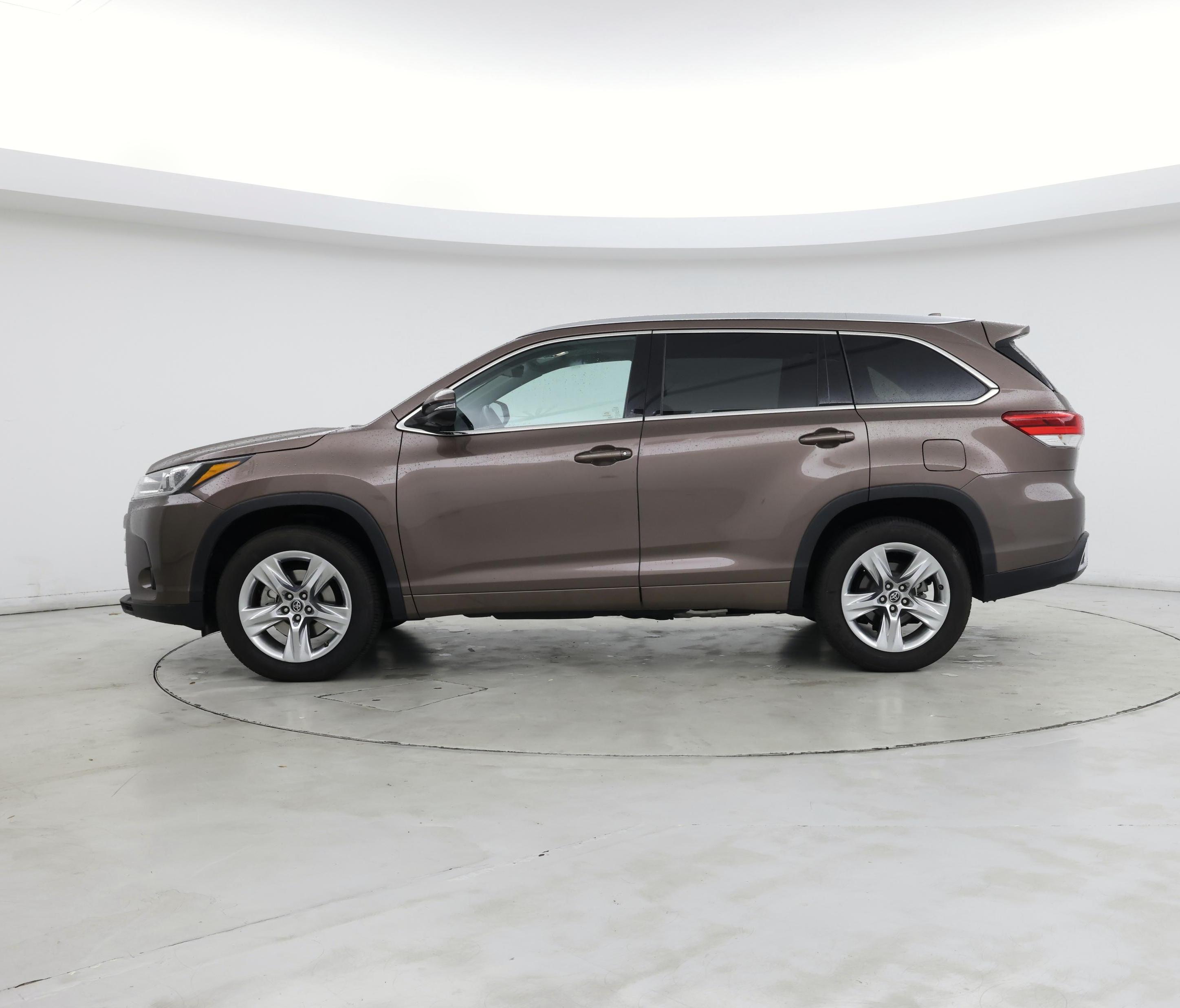 Thumbnail: 2019 Toyota Highlander - 3