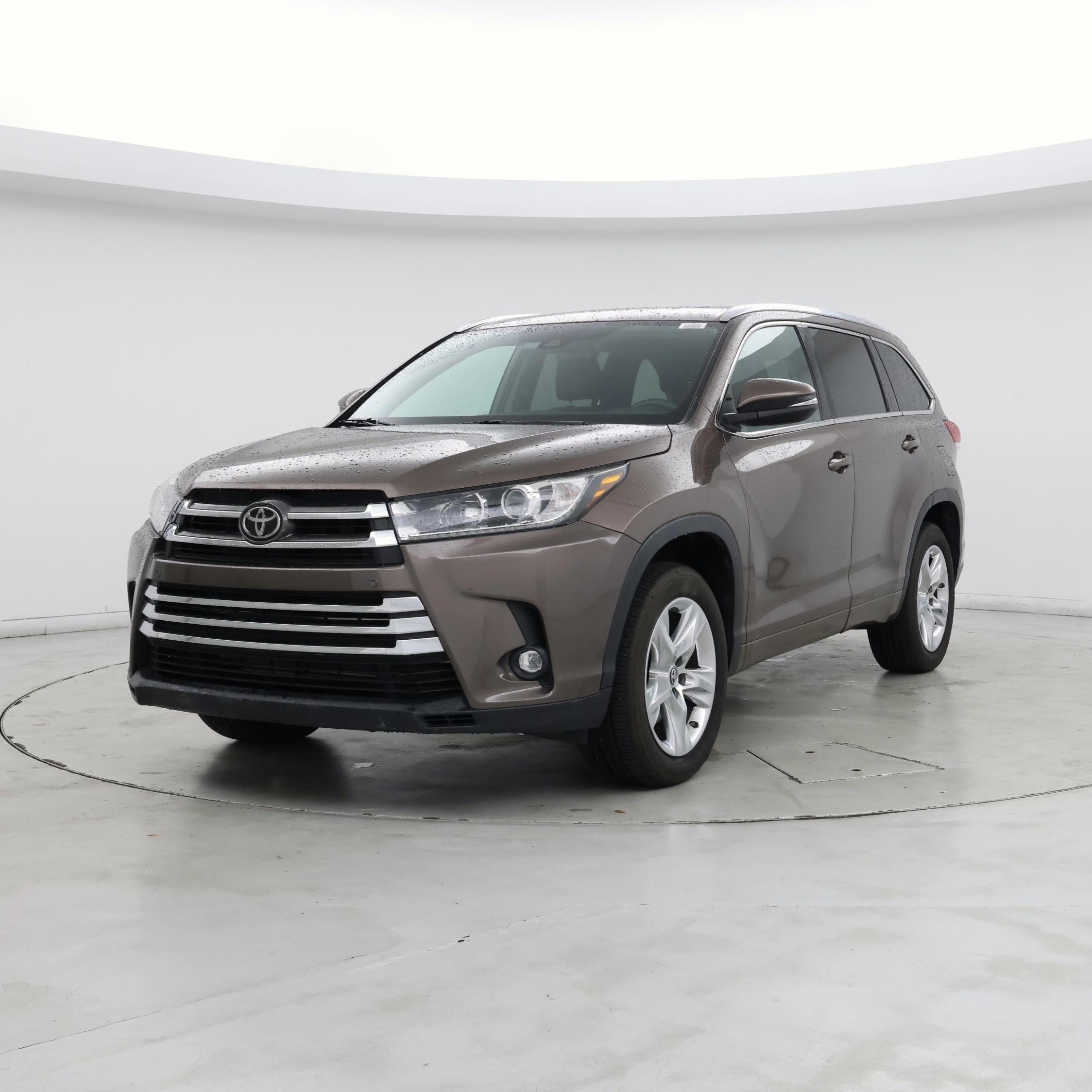 Thumbnail: 2019 Toyota Highlander - 4