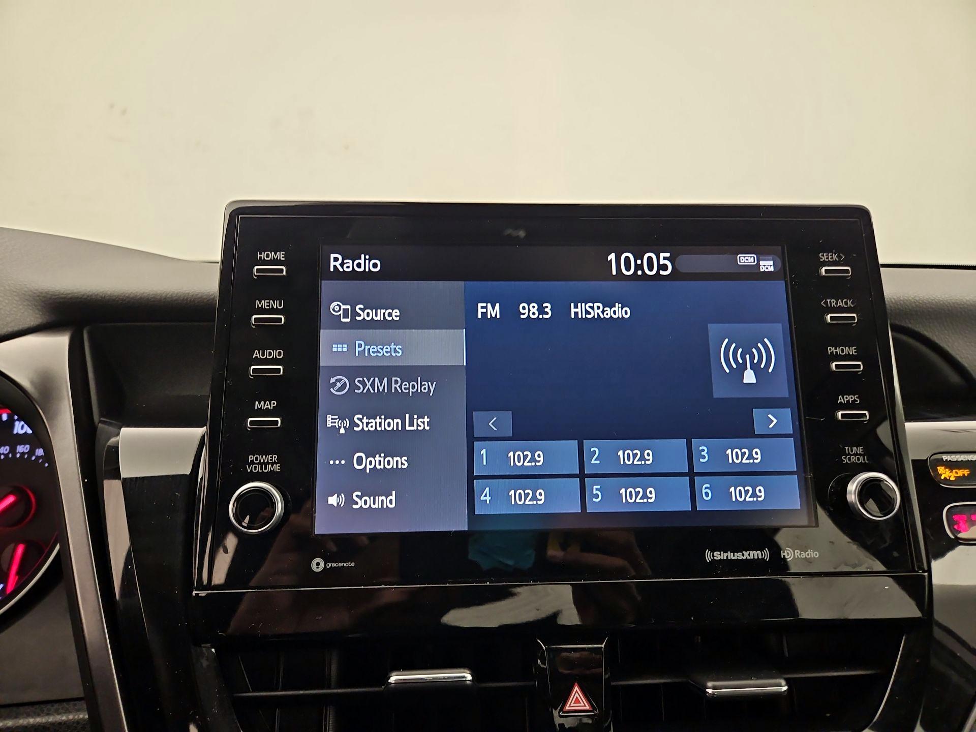 Thumbnail: 2021 Toyota Camry - 15