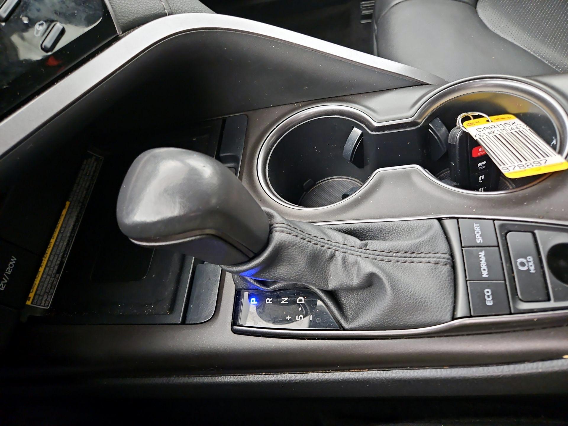 Thumbnail: 2021 Toyota Camry - 17