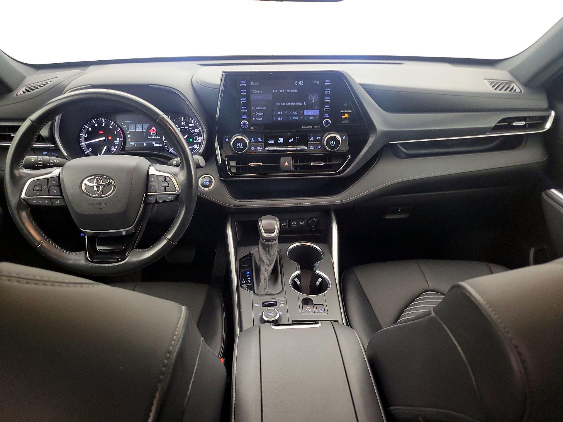 Thumbnail: 2021 Toyota Highlander - 9