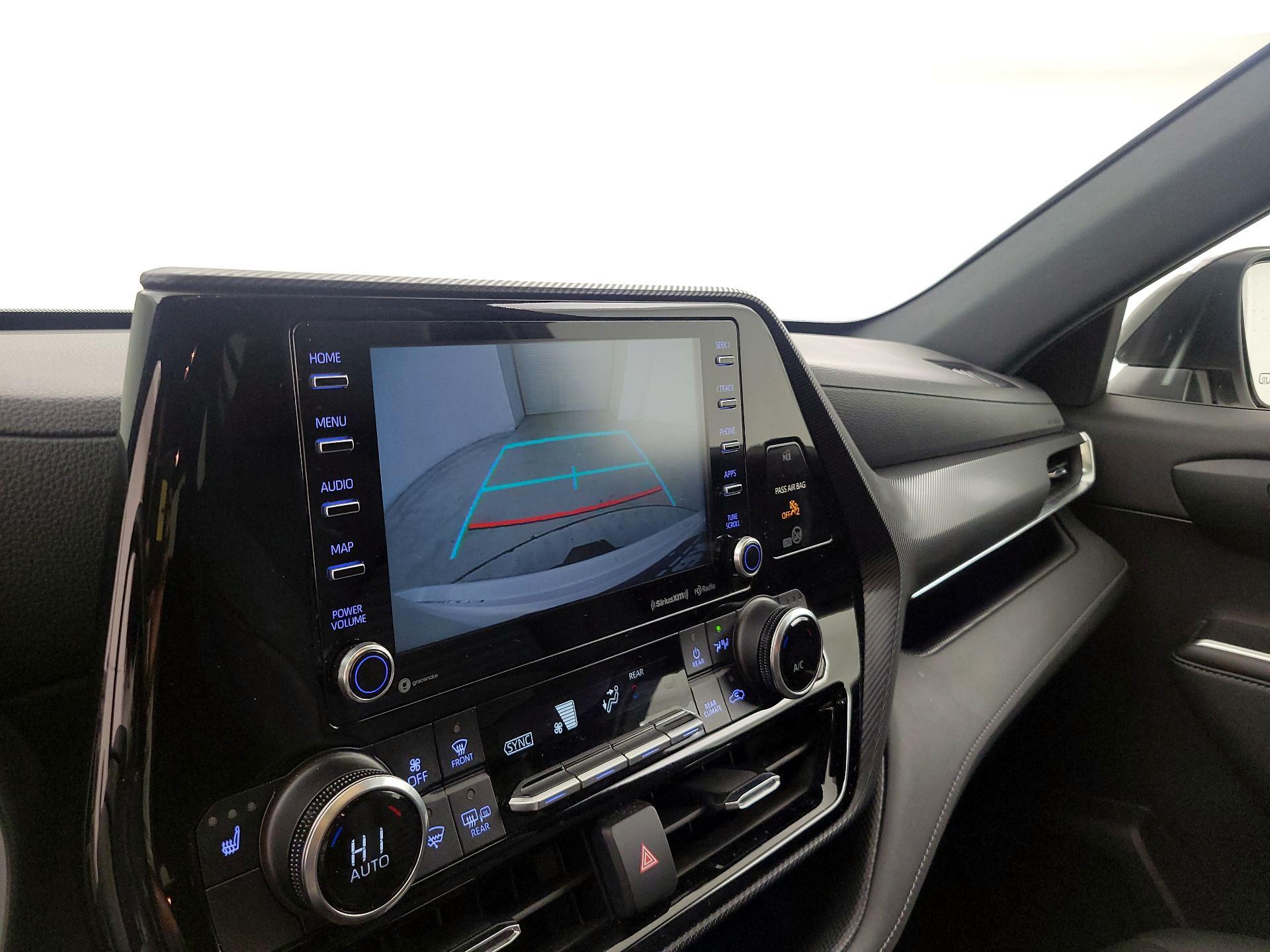 Thumbnail: 2021 Toyota Highlander - 14