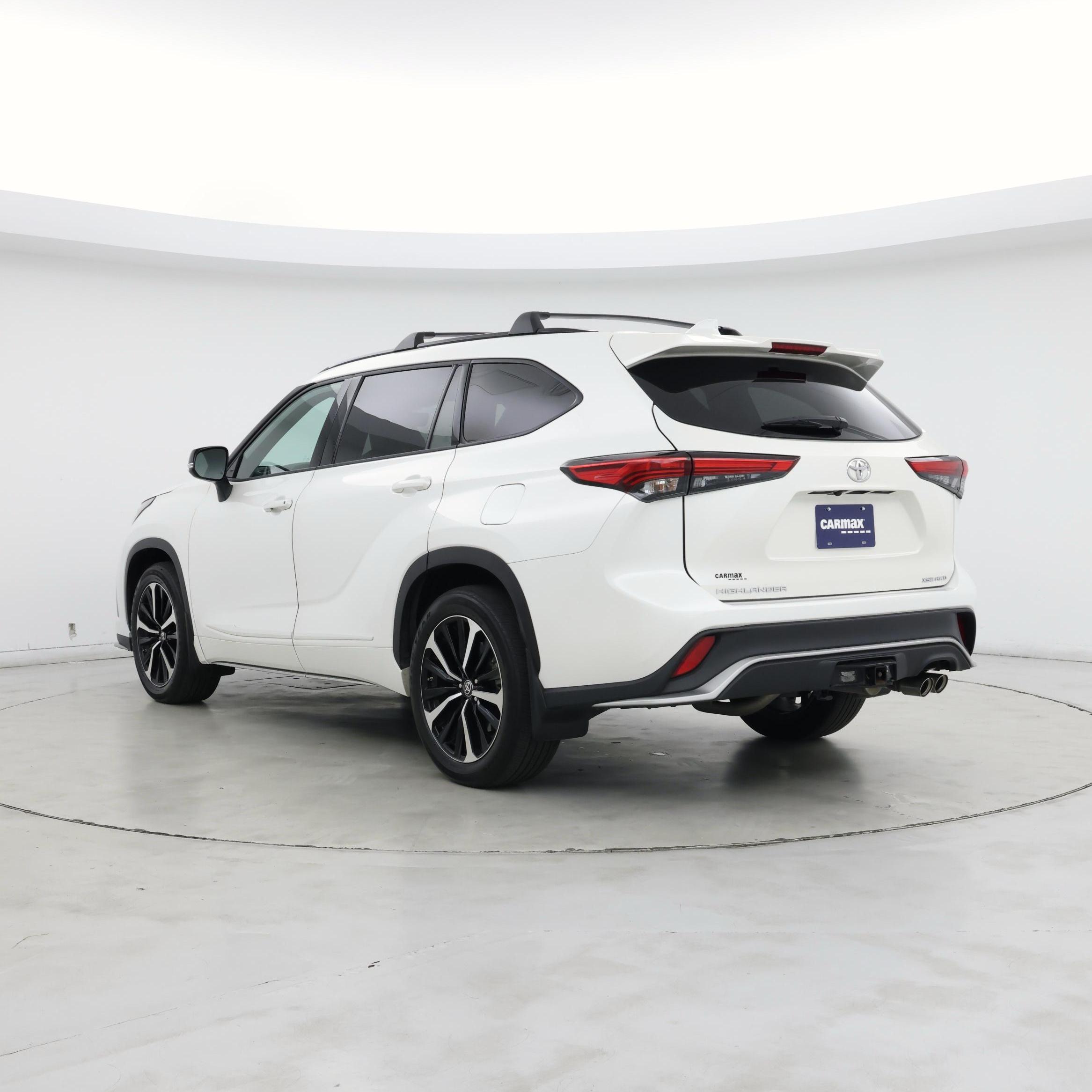 Thumbnail: 2021 Toyota Highlander - 2
