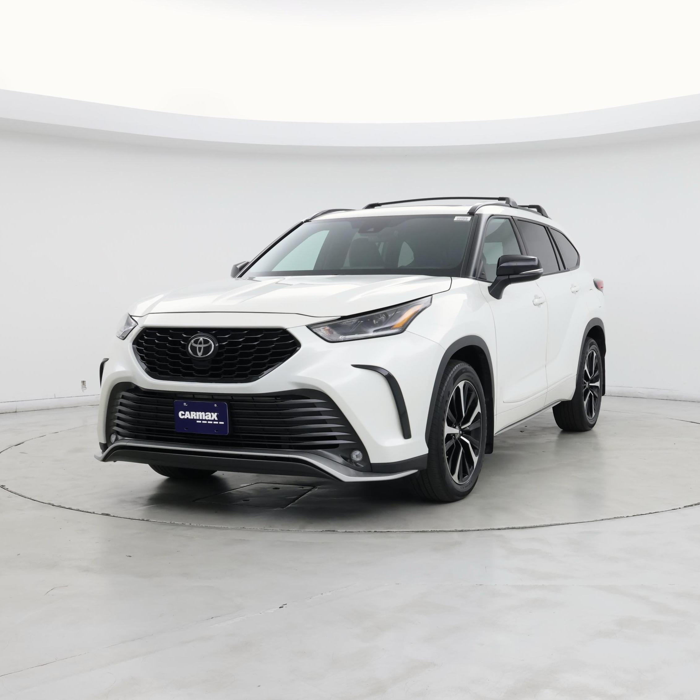 Thumbnail: 2021 Toyota Highlander - 4