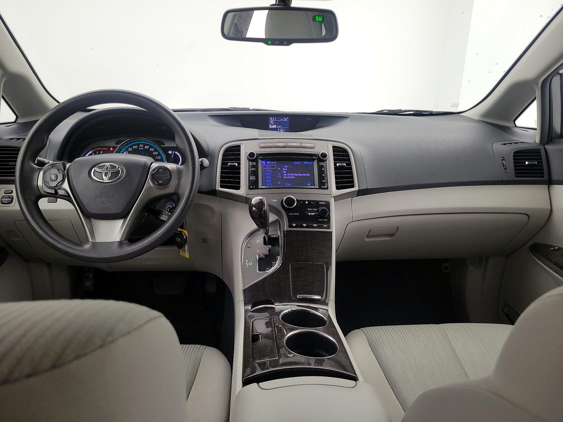 Thumbnail: 2014 Toyota Venza - 9