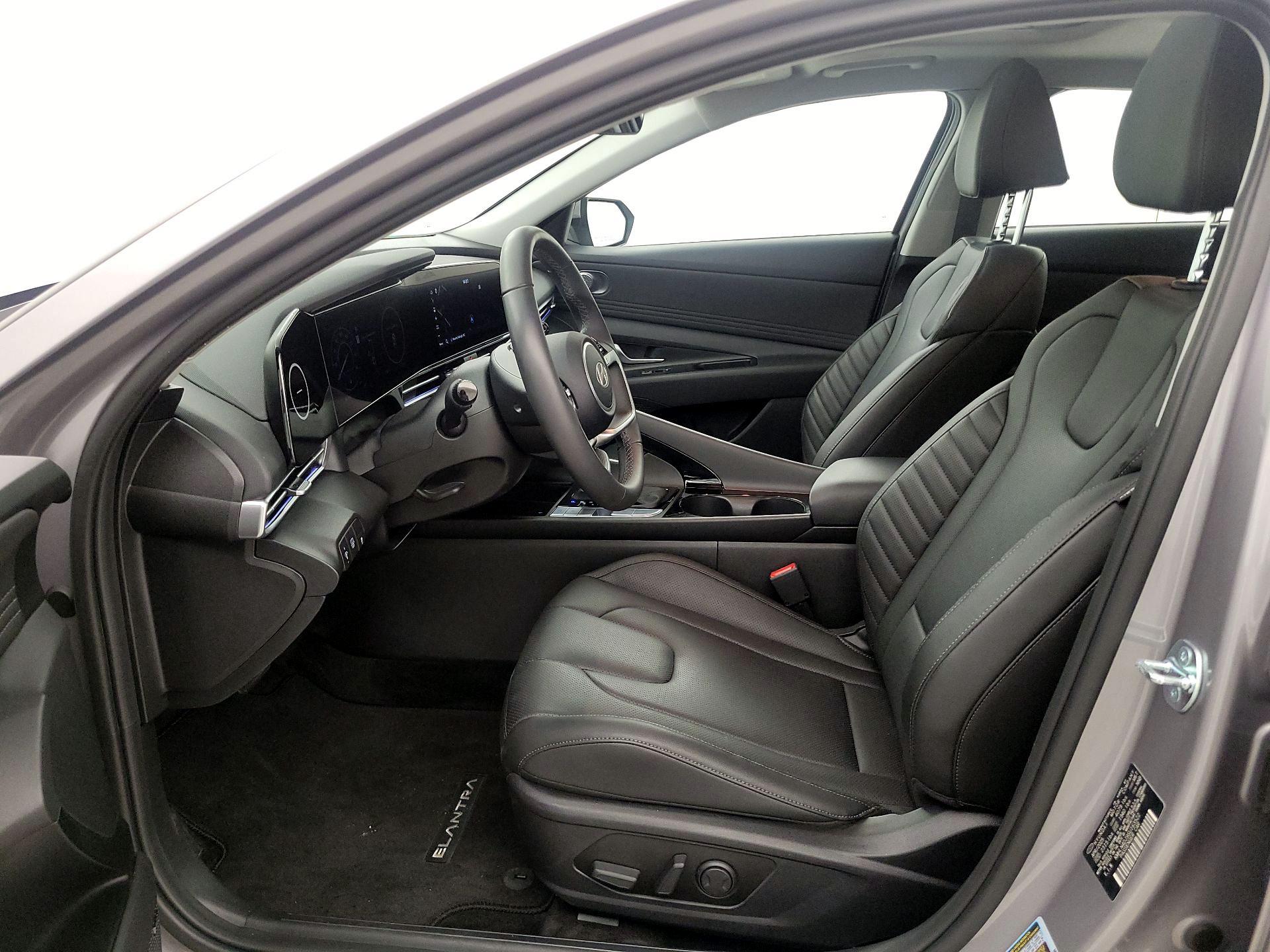 Thumbnail: 2025 Hyundai Elantra - 11