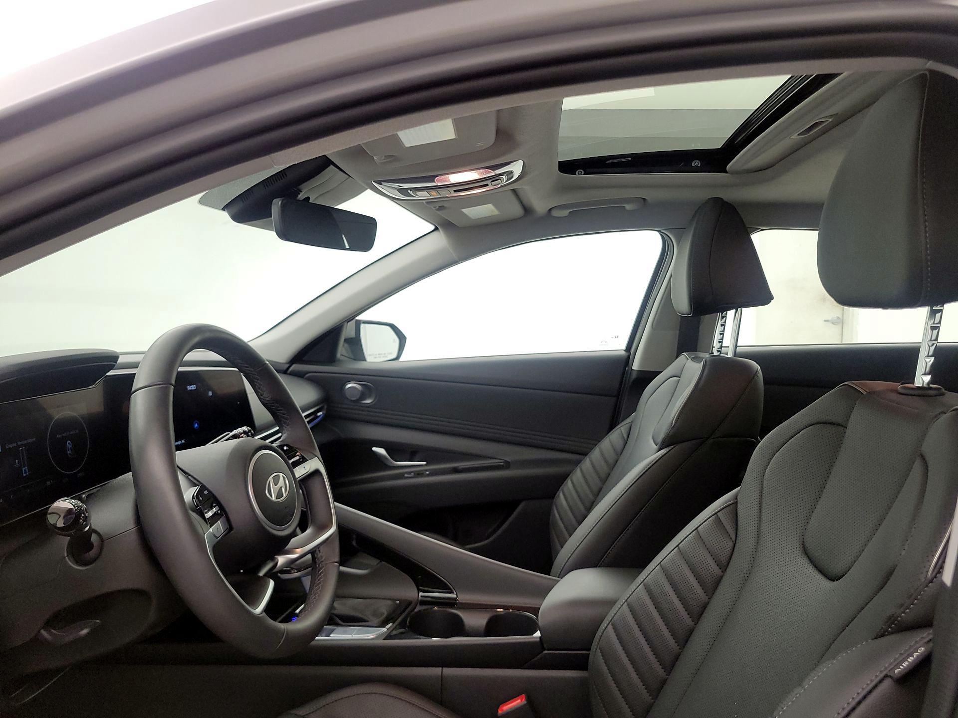 Thumbnail: 2025 Hyundai Elantra - 20
