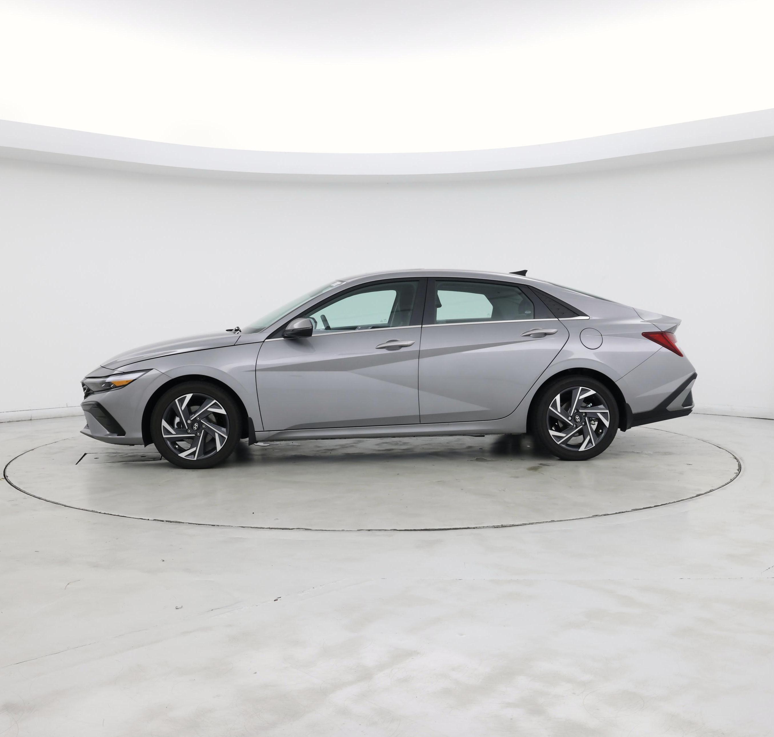 Thumbnail: 2025 Hyundai Elantra - 3