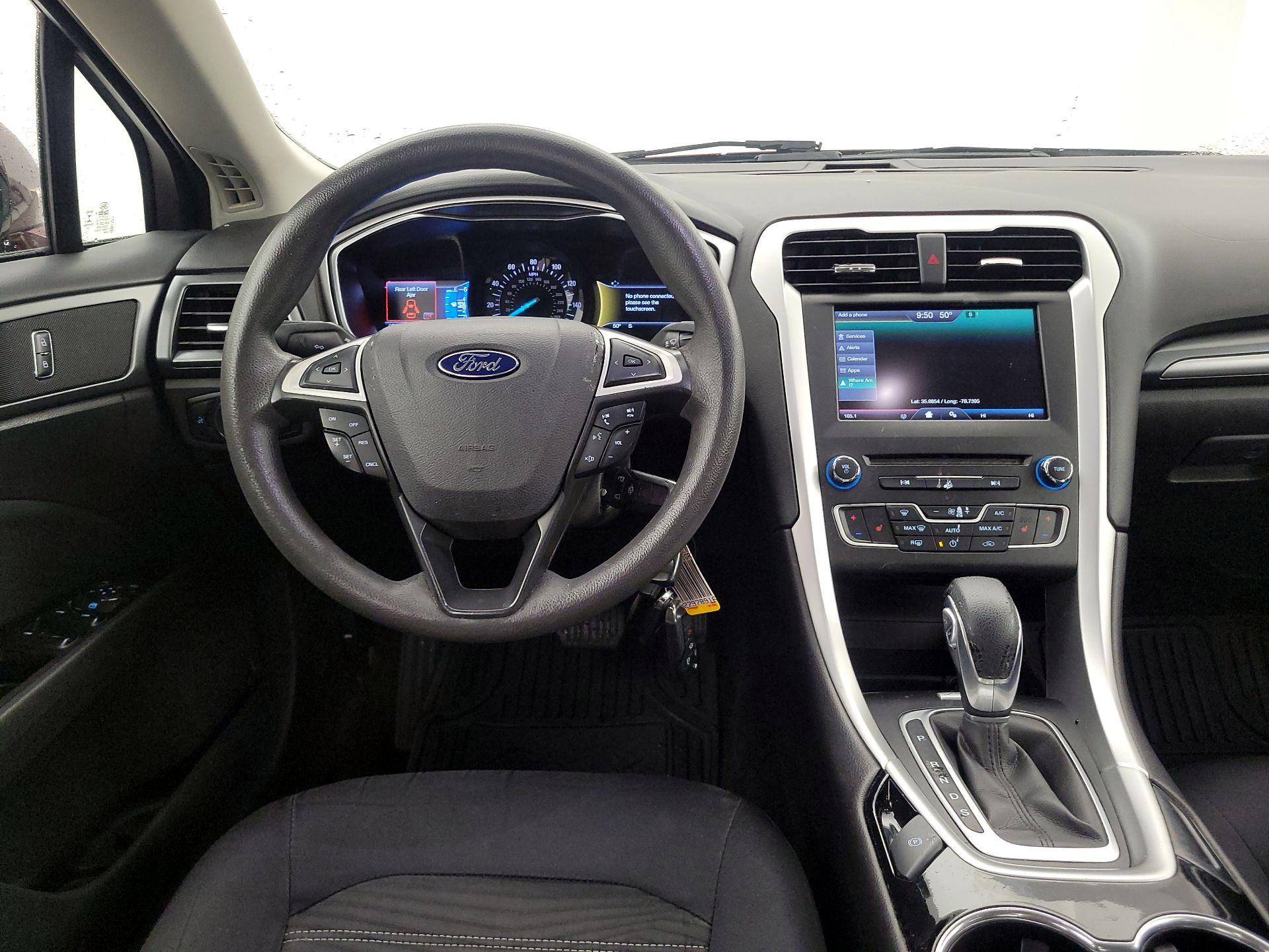 Thumbnail: 2016 Ford Fusion - 10