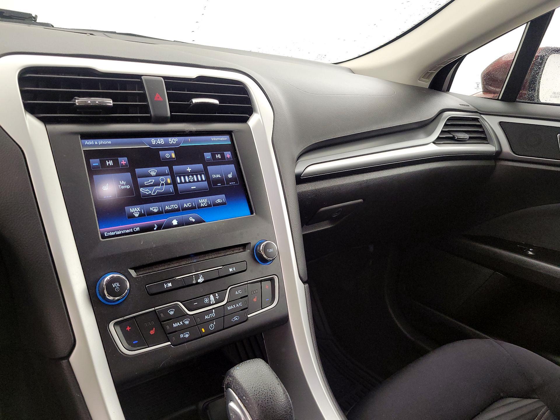 Thumbnail: 2016 Ford Fusion - 15