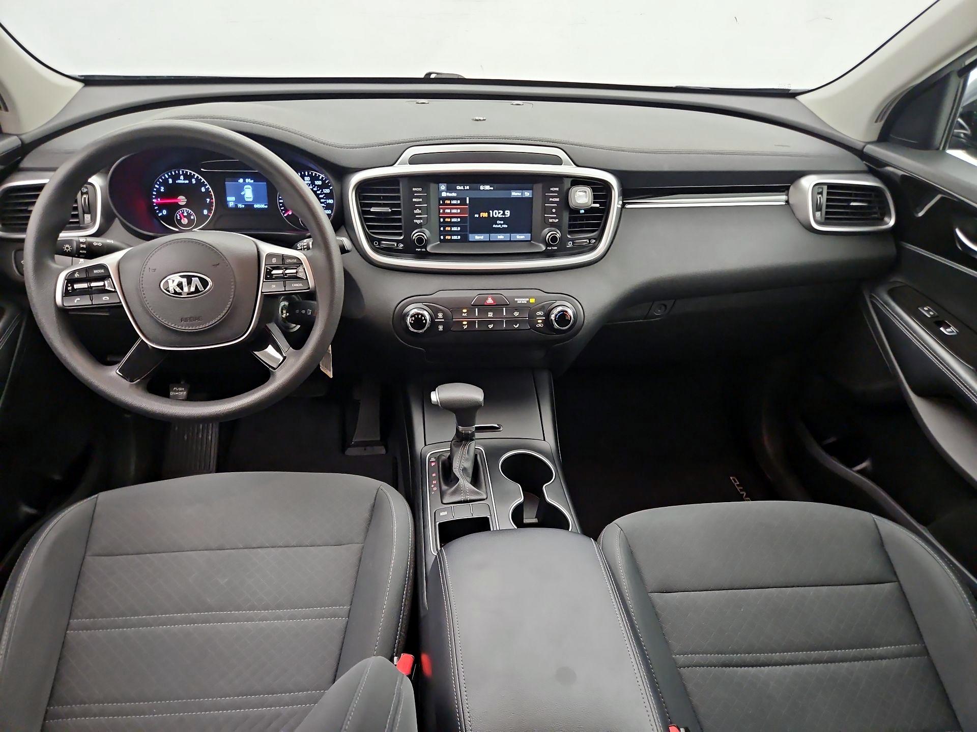 Thumbnail: 2020 Kia Sorento - 9