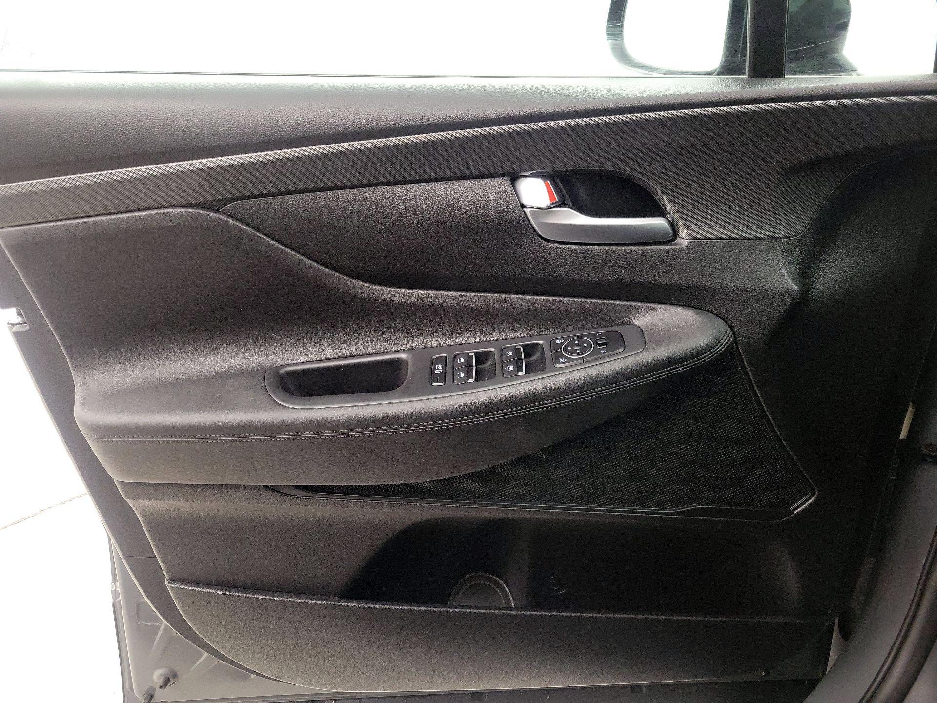 Thumbnail: 2023 Hyundai Santa Fe - 12