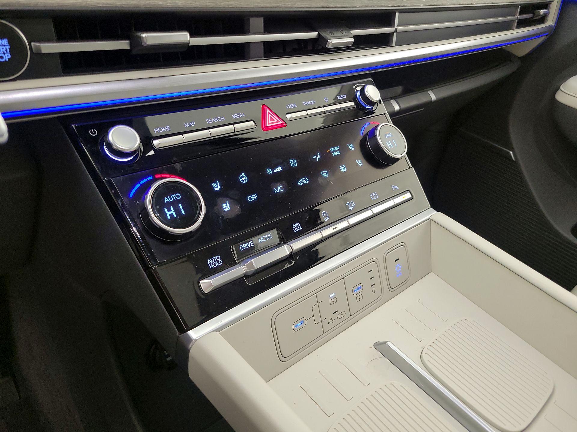 Thumbnail: 2024 Hyundai Santa Fe - 17