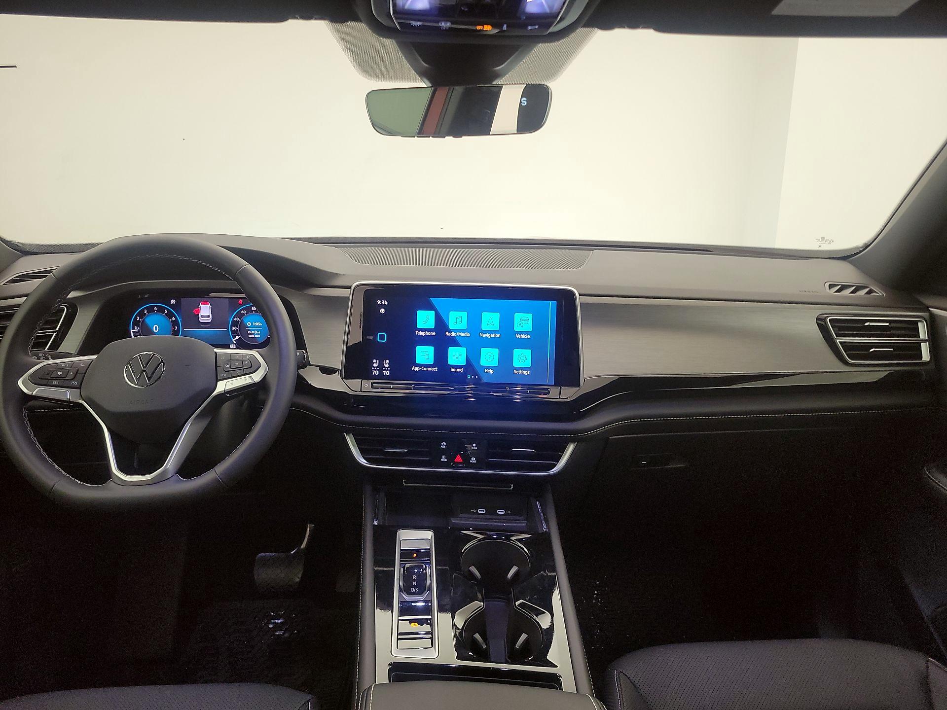 Thumbnail: 2024 Volkswagen Atlas - 9