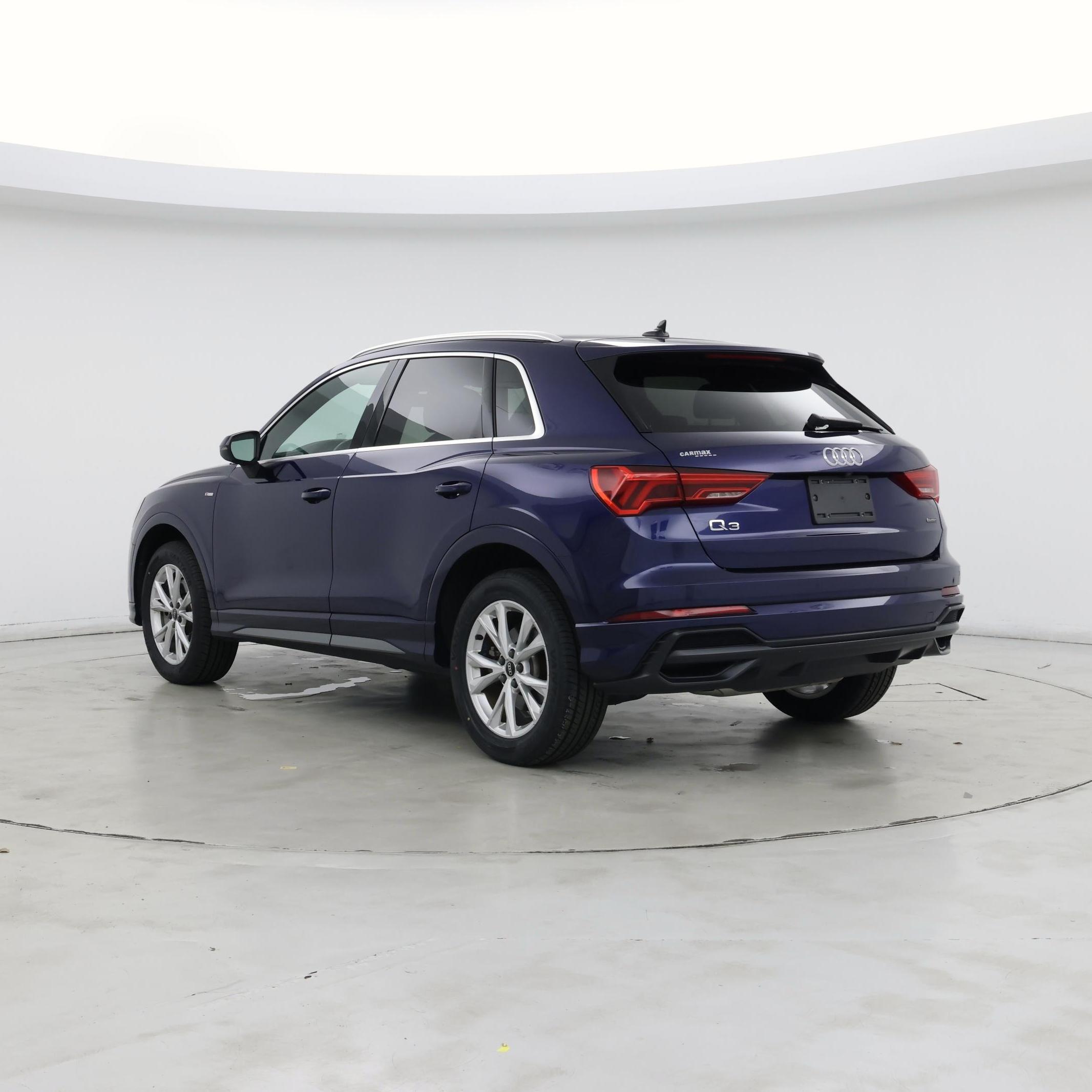 Thumbnail: 2021 Audi Q3 - 2