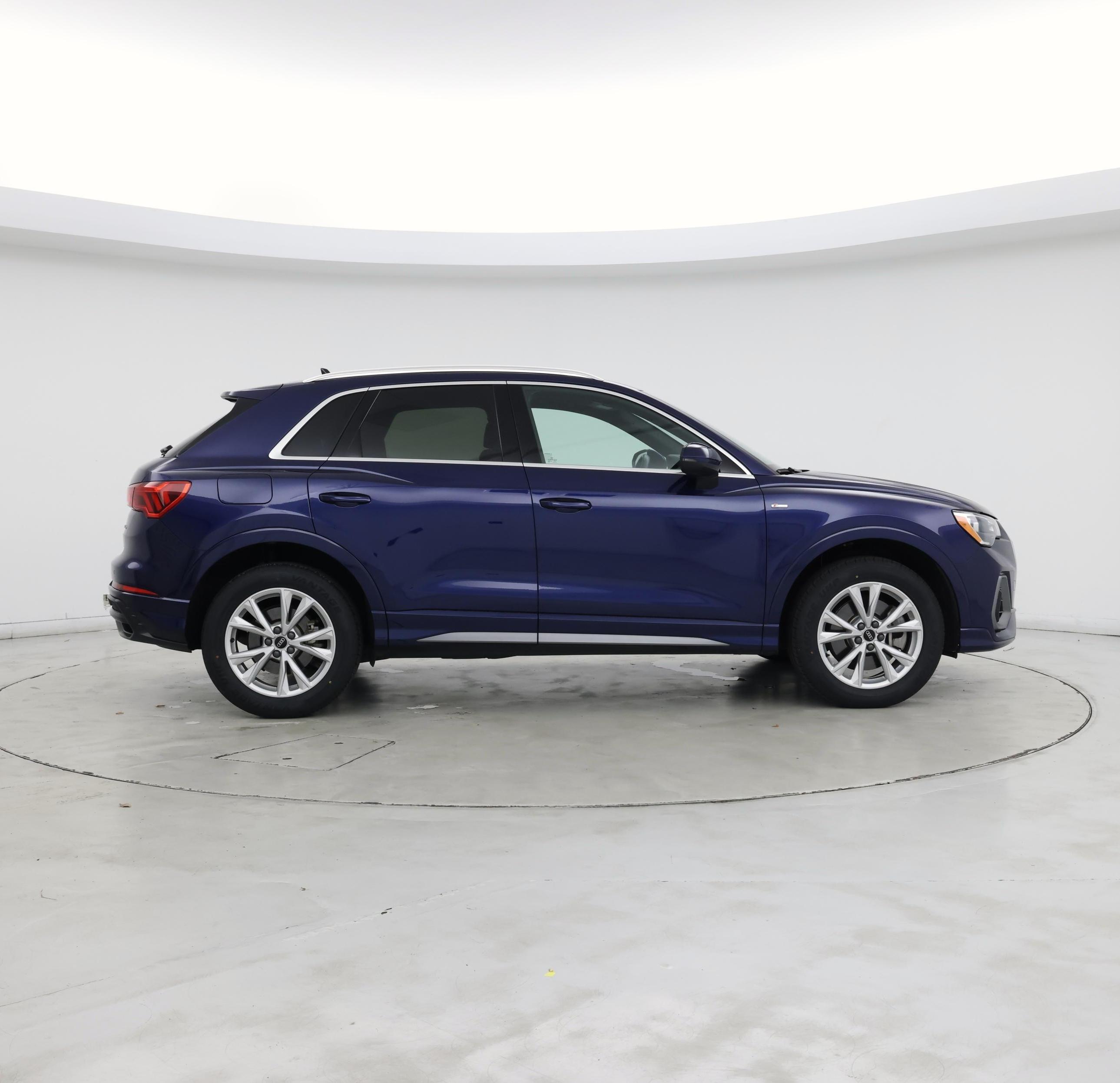 Thumbnail: 2021 Audi Q3 - 7