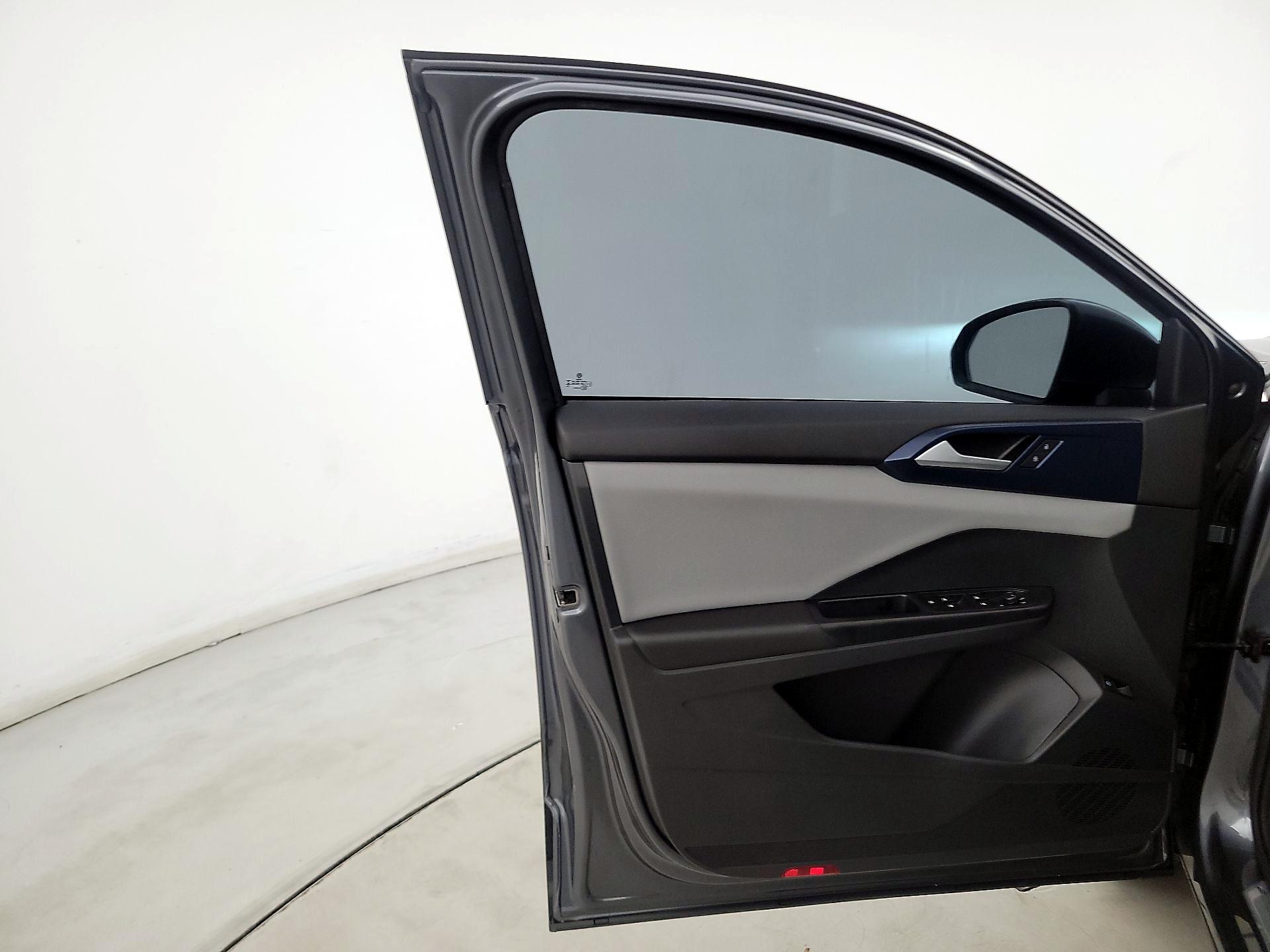 Thumbnail: 2023 Volkswagen Taos - 12