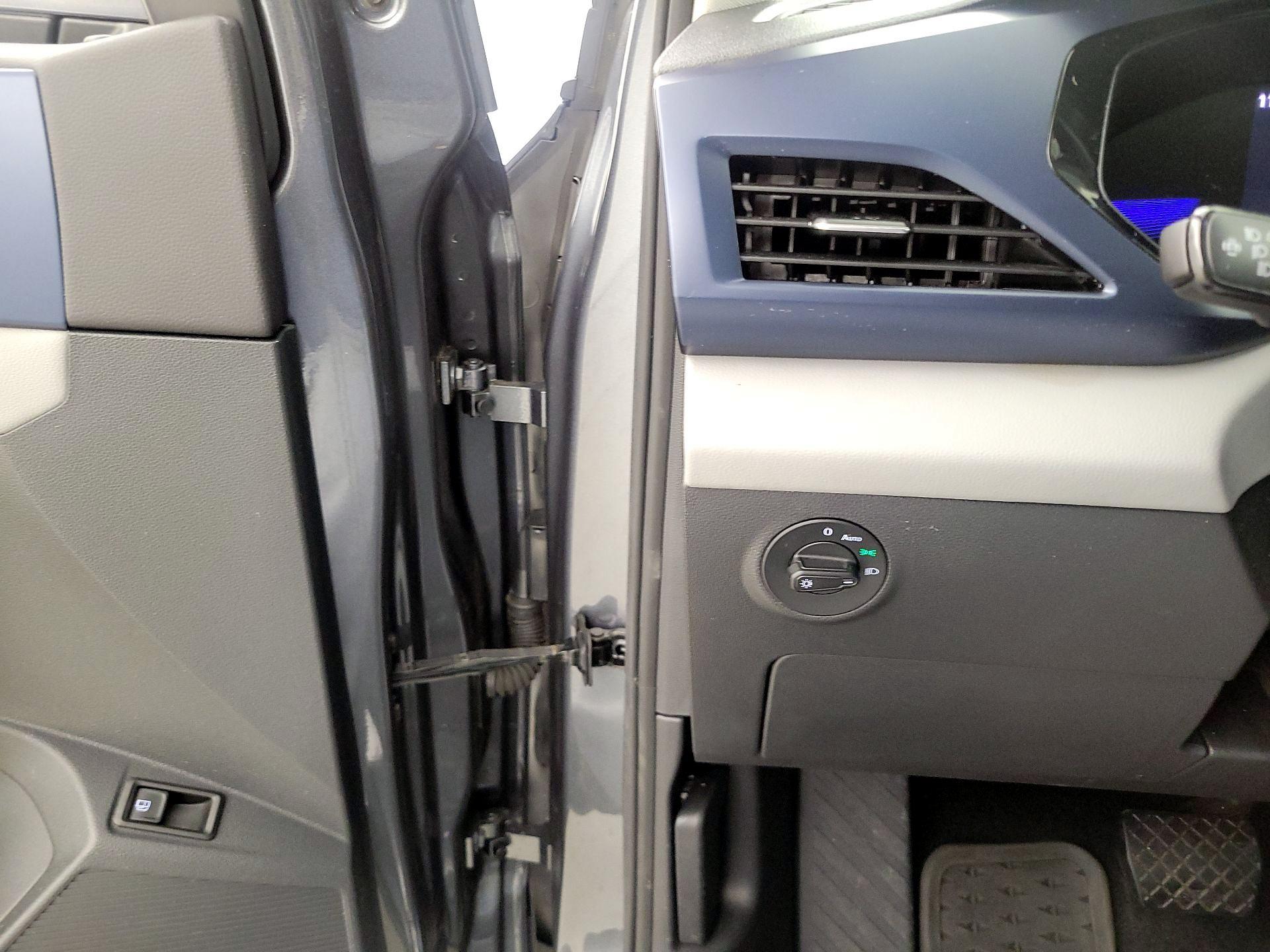 Thumbnail: 2023 Volkswagen Taos - 13