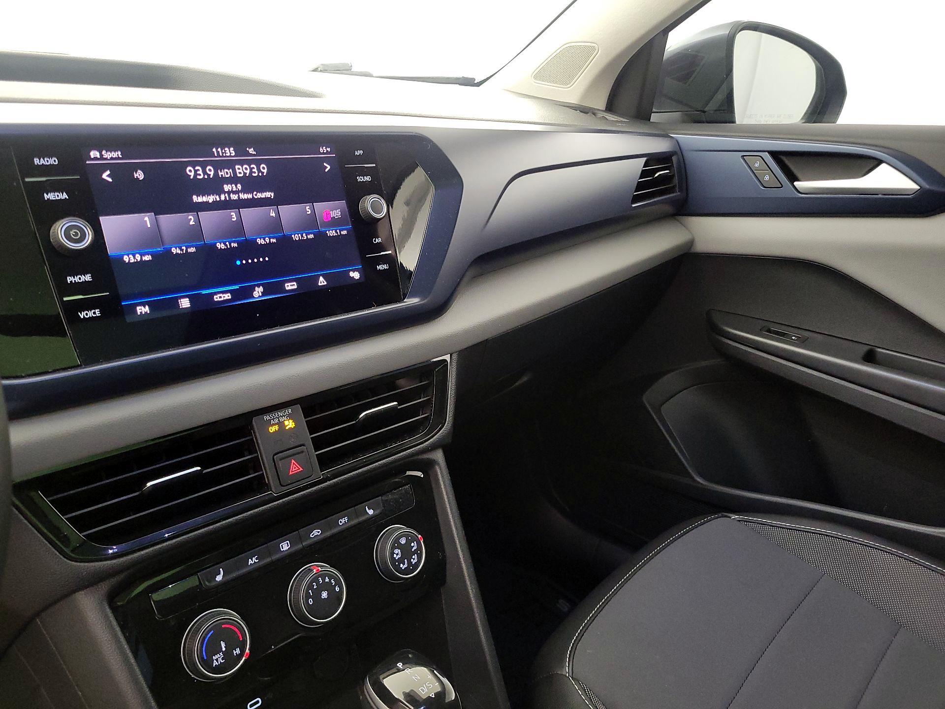 Thumbnail: 2023 Volkswagen Taos - 15