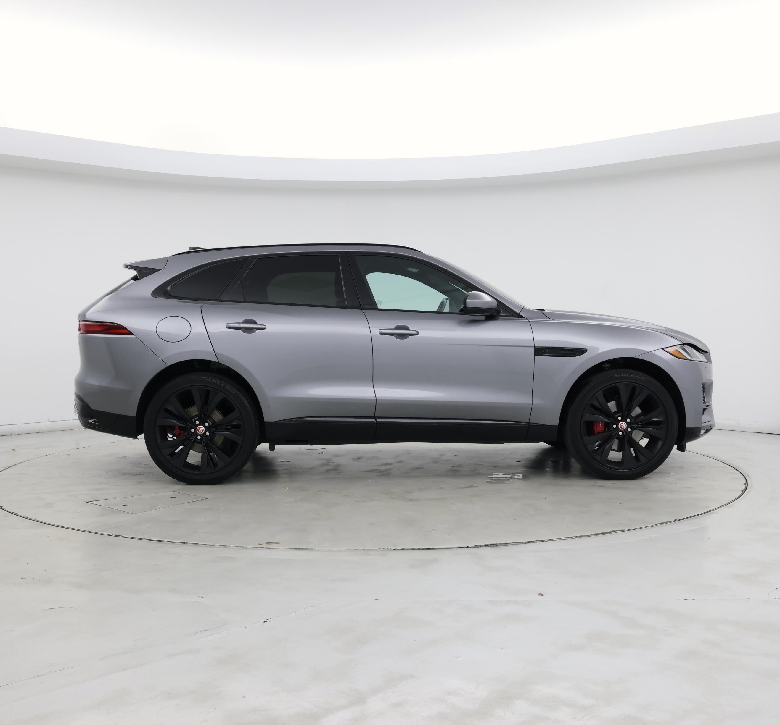 Thumbnail: 2023 Jaguar F-Pace - 7