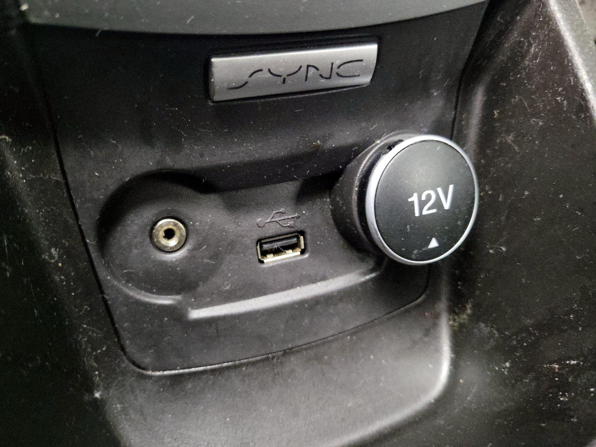 Thumbnail: 2019 Ford Fiesta - 18