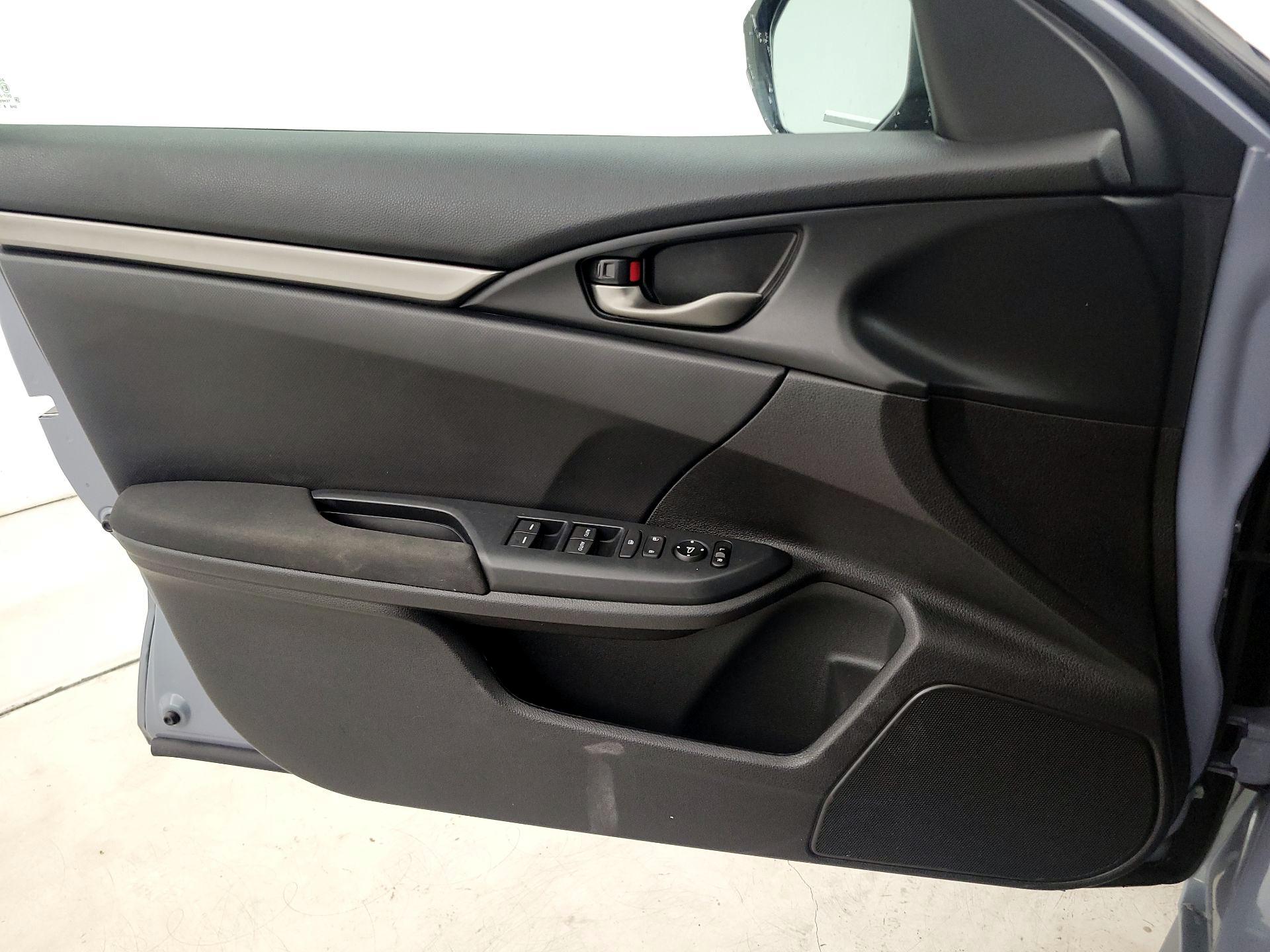 Thumbnail: 2018 Honda Civic - 12