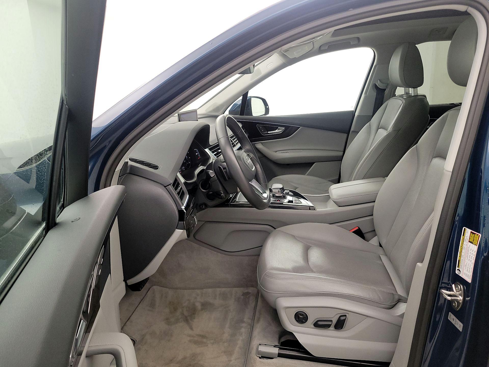 Thumbnail: 2019 Audi Q7 - 11