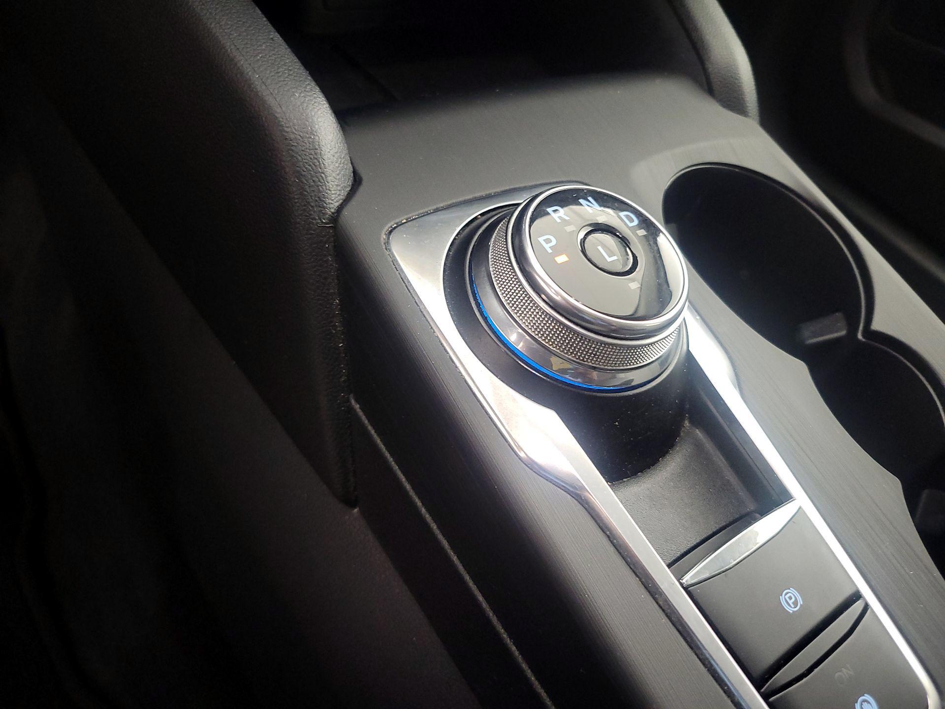 Thumbnail: 2021 Ford Escape - 17