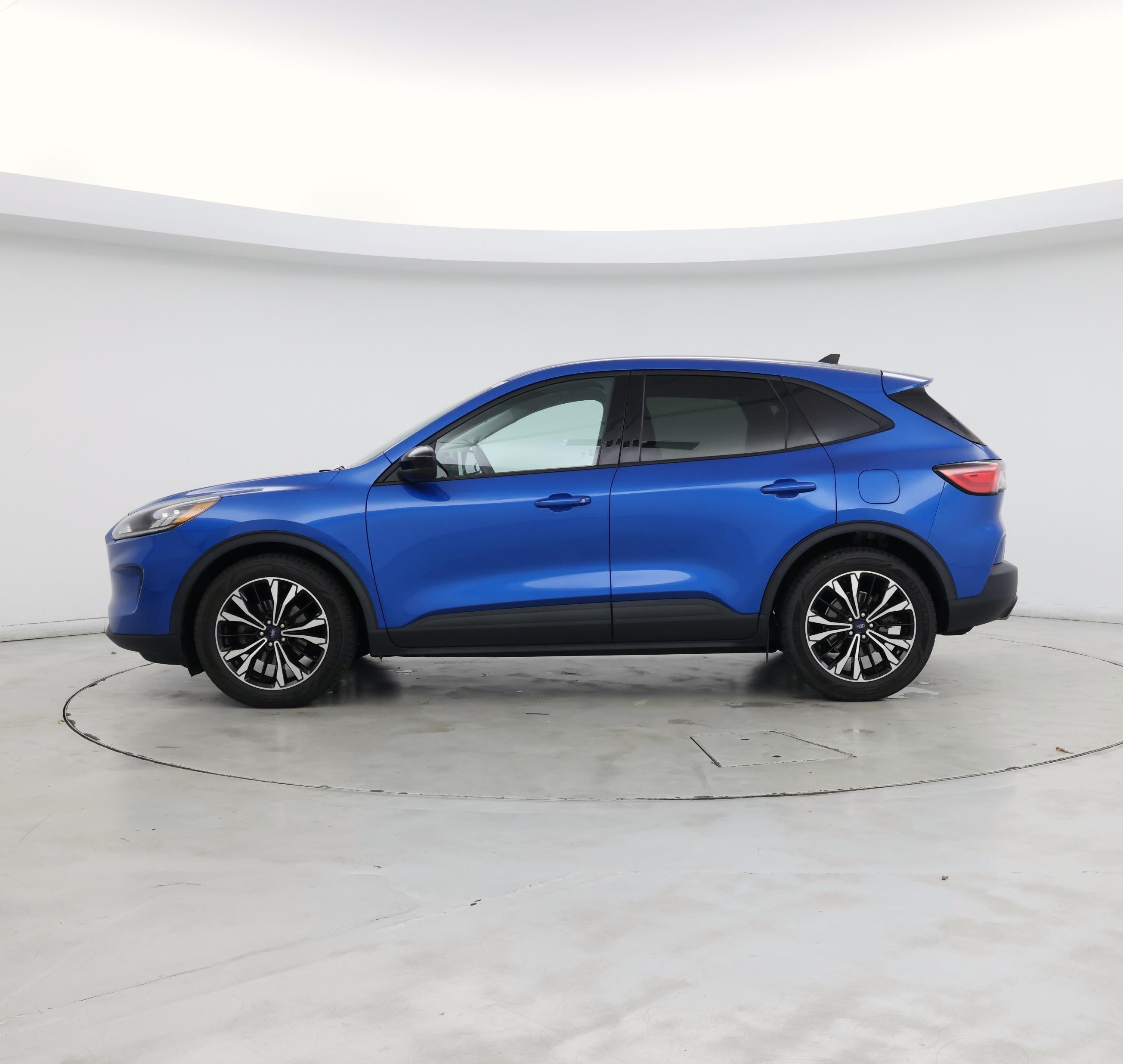 Thumbnail: 2021 Ford Escape - 3