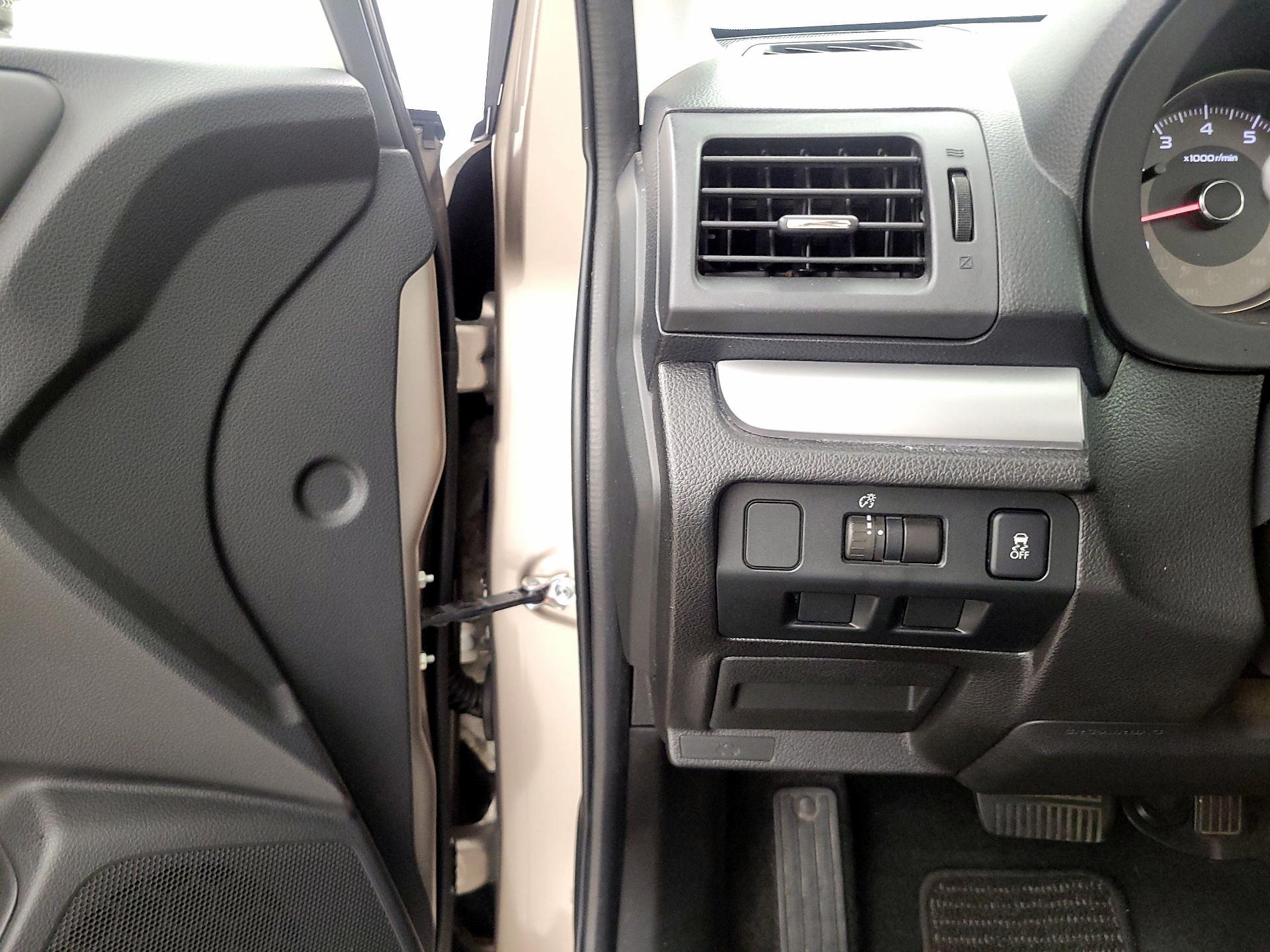 Thumbnail: 2015 Subaru Forester - 13
