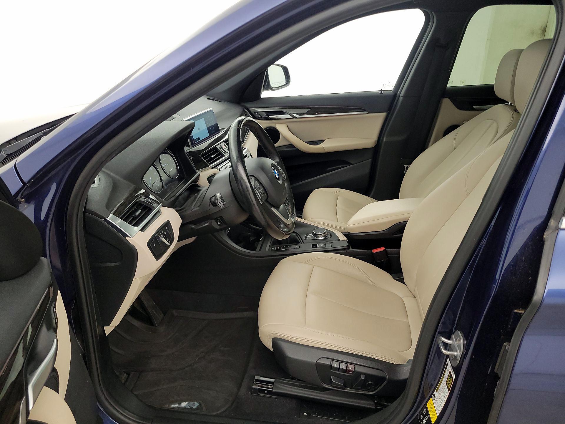 Thumbnail: 2018 BMW X1 - 11