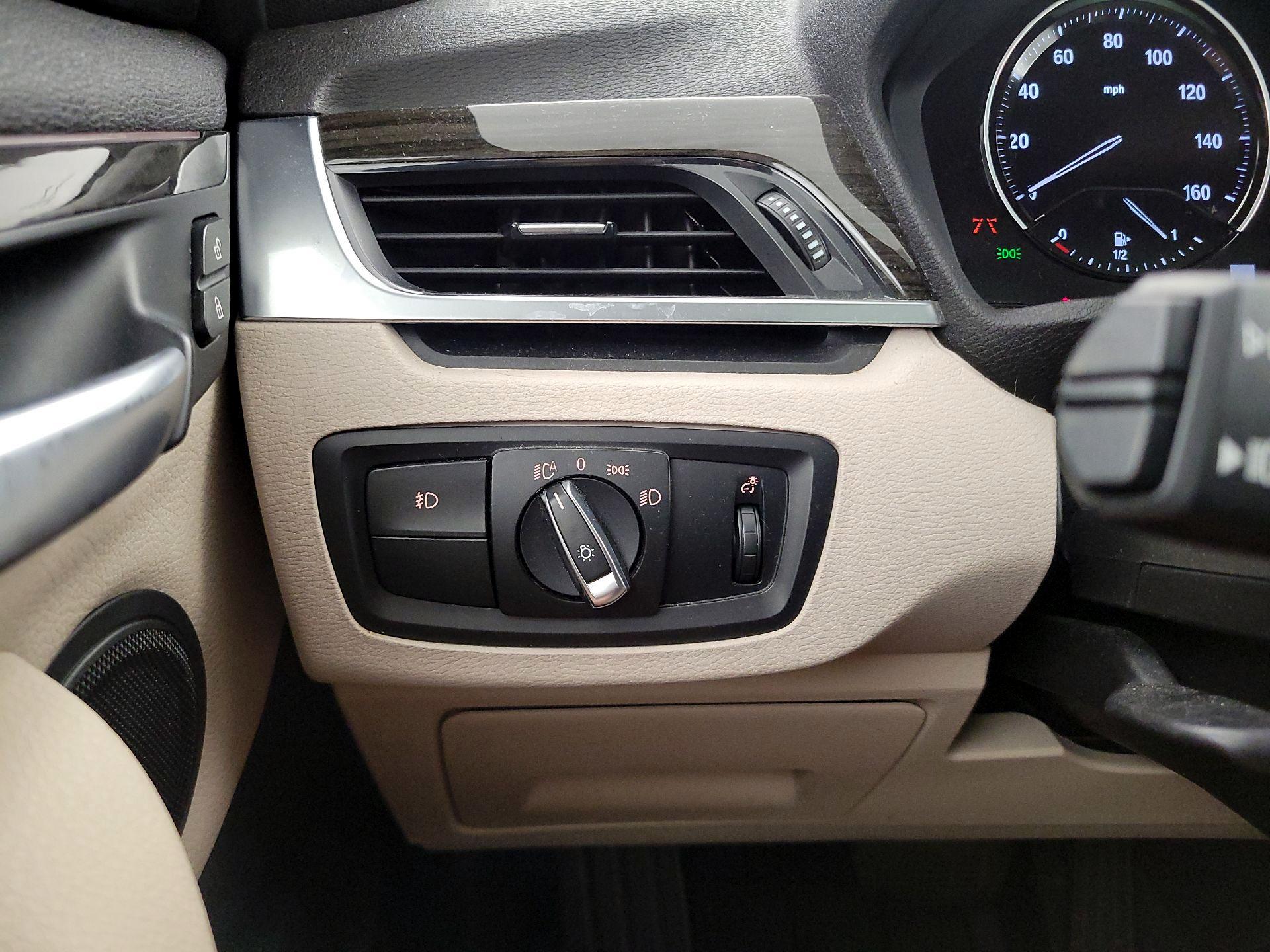 Thumbnail: 2018 BMW X1 - 13