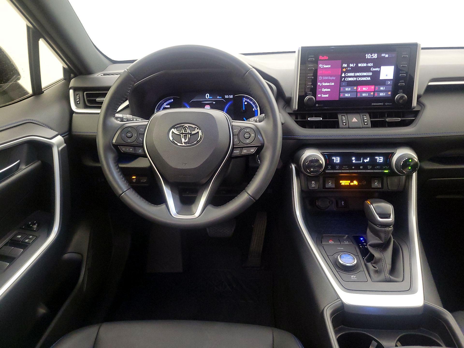 Thumbnail: 2021 Toyota RAV4 - 10