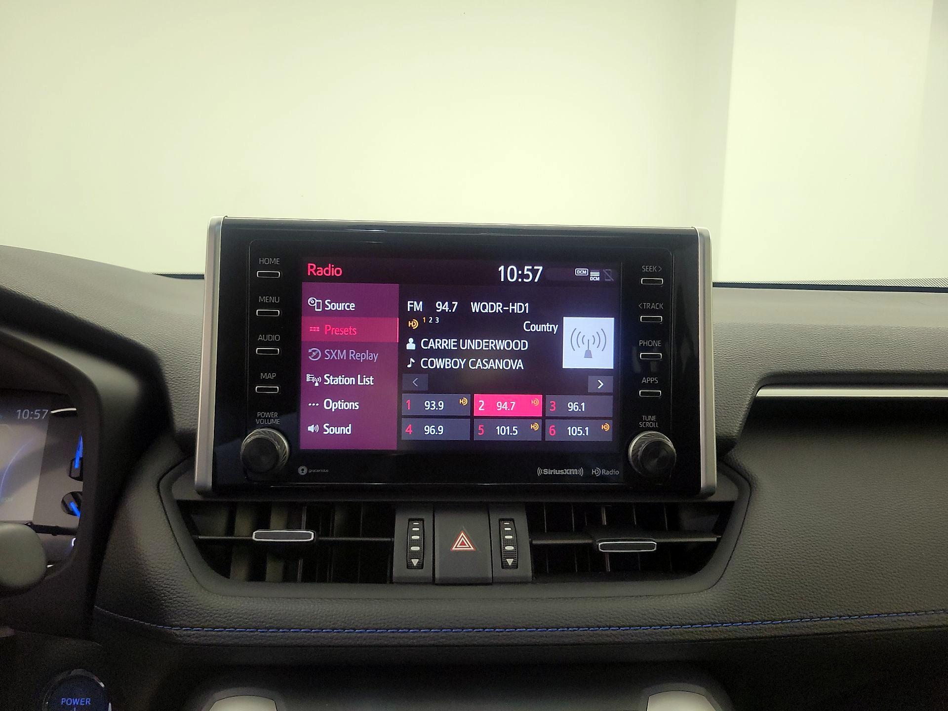 Thumbnail: 2021 Toyota RAV4 - 15