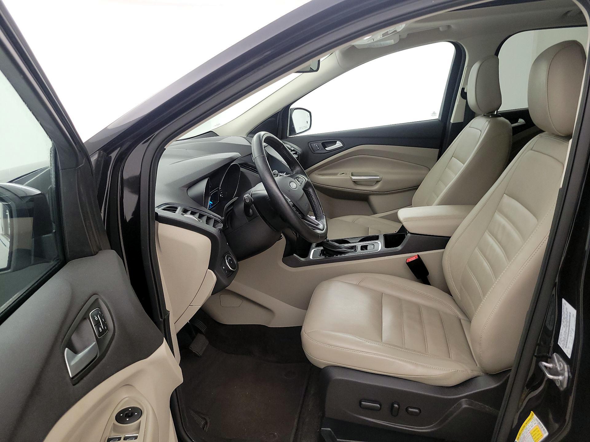 Thumbnail: 2019 Ford Escape - 11