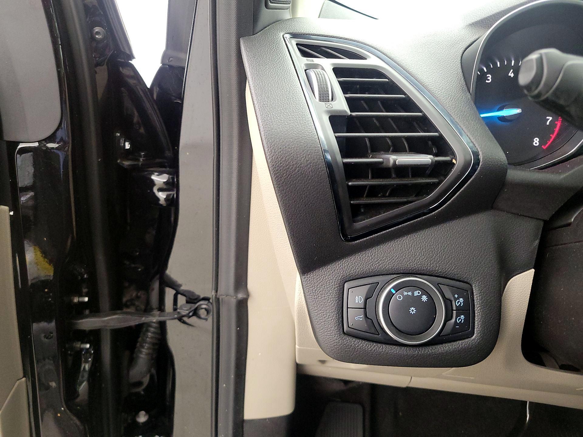 Thumbnail: 2019 Ford Escape - 13