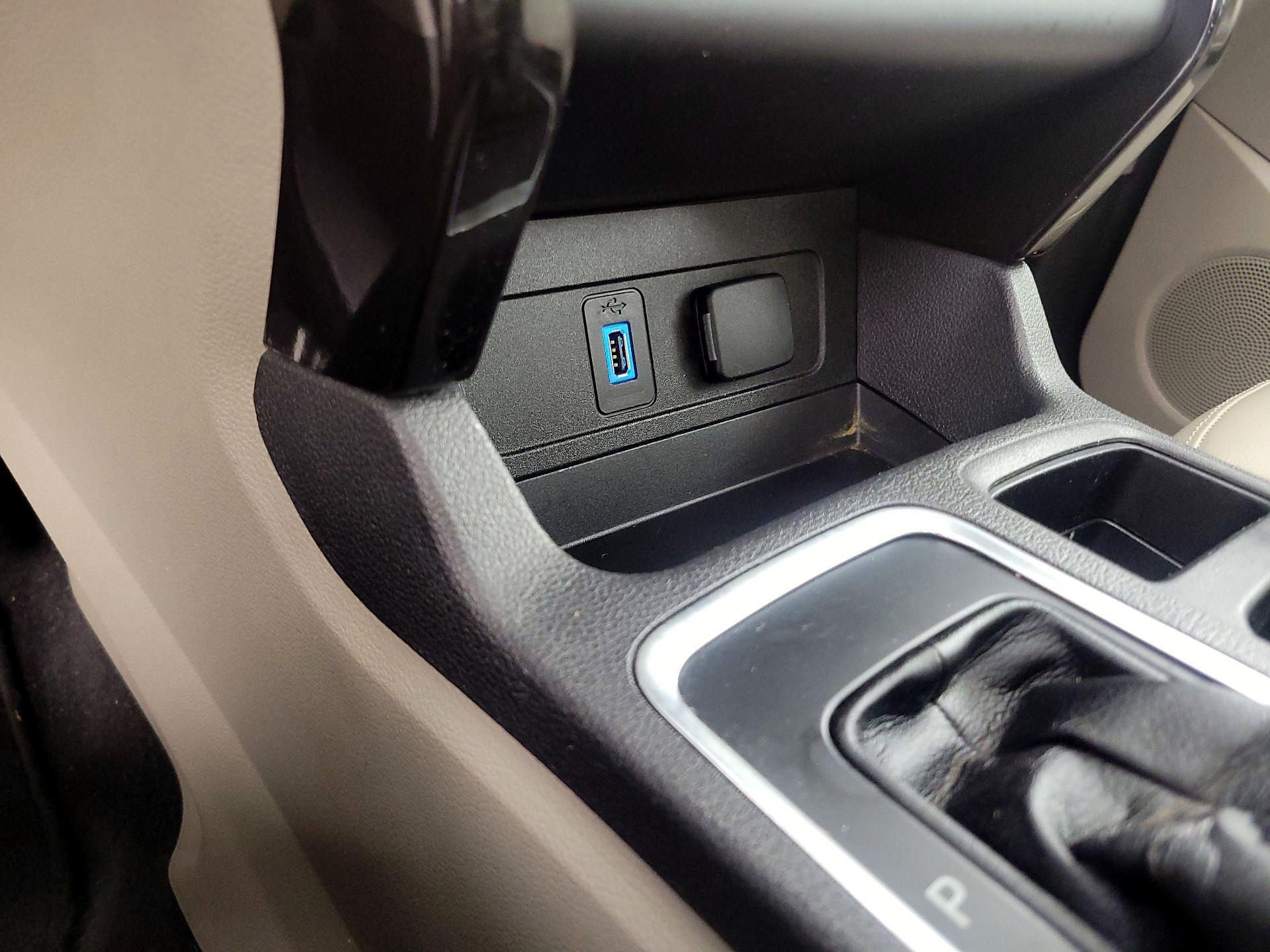 Thumbnail: 2019 Ford Escape - 19