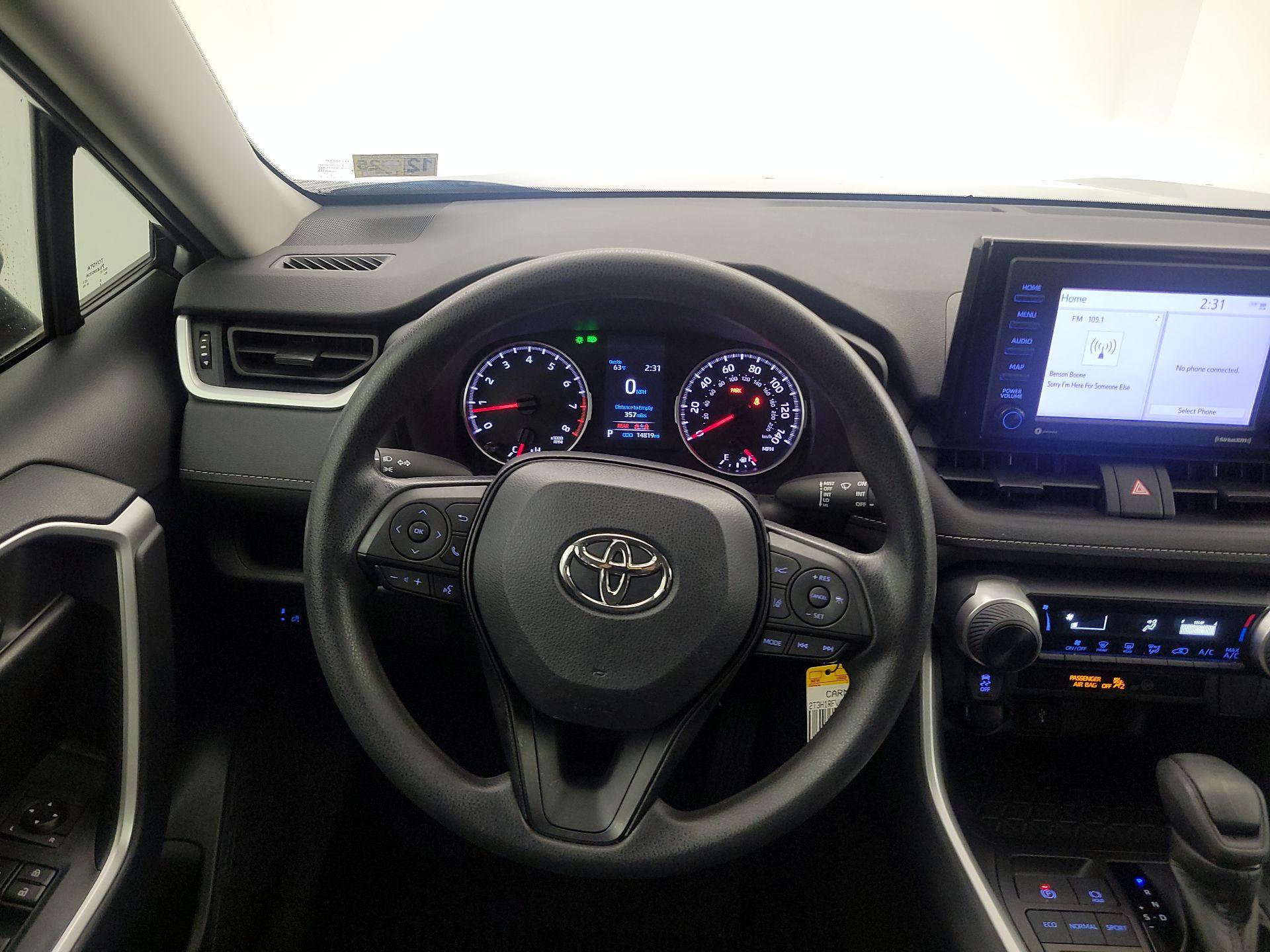 Thumbnail: 2022 Toyota RAV4 - 10