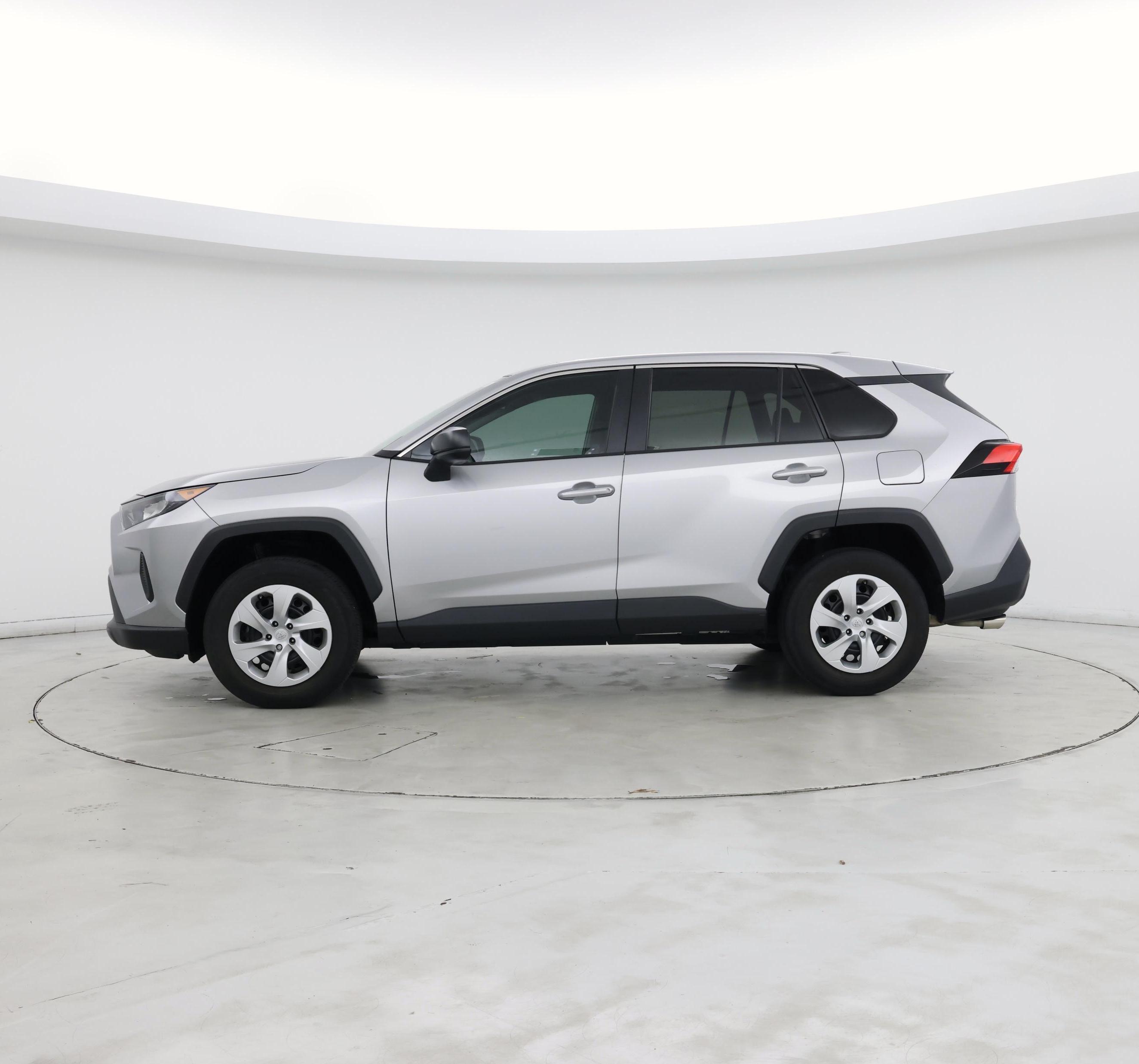 Thumbnail: 2022 Toyota RAV4 - 3