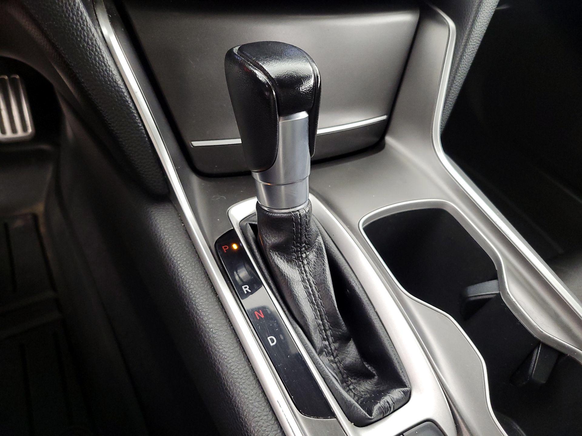 Thumbnail: 2019 Honda Accord - 17