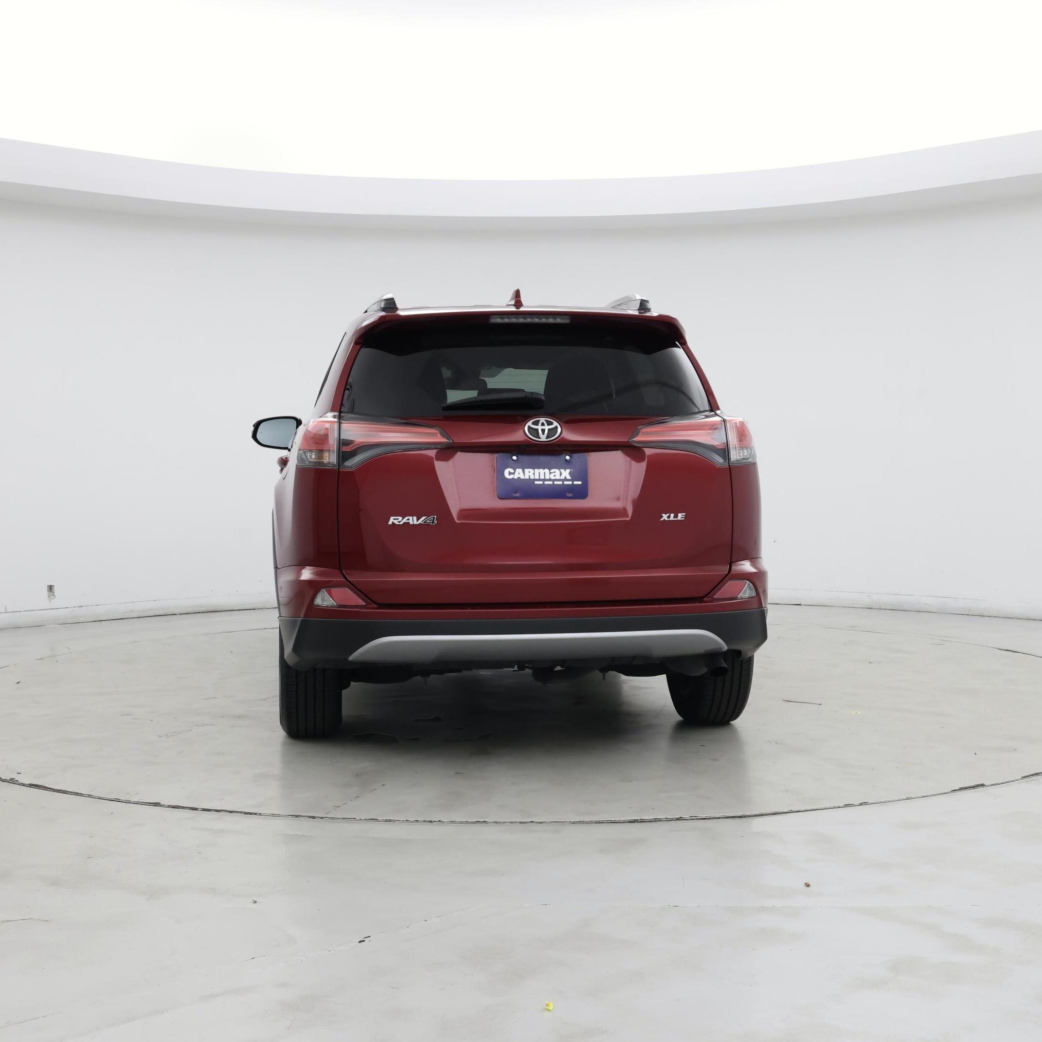 Thumbnail: 2018 Toyota RAV4 - 6