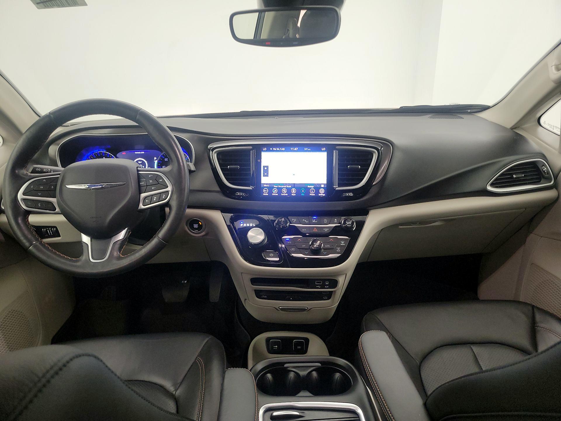 Thumbnail: 2020 Chrysler Pacifica - 9
