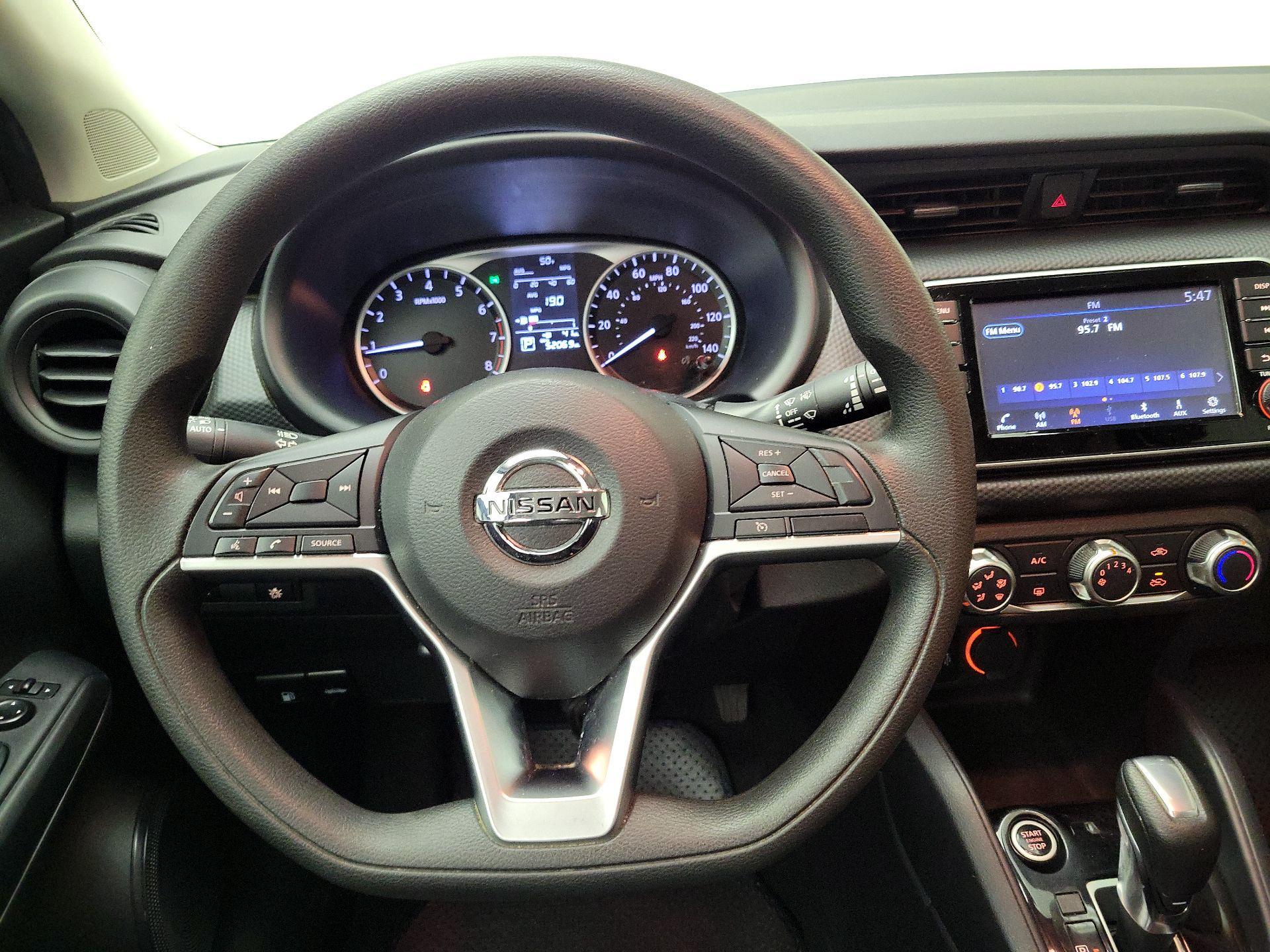 Thumbnail: 2021 Nissan Kicks - 10