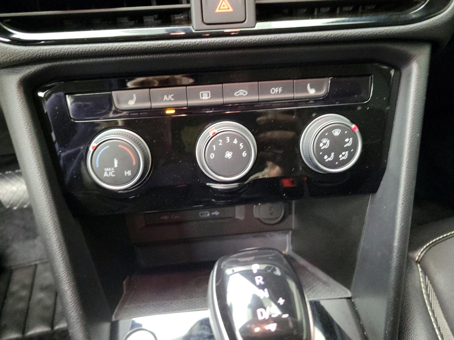 Thumbnail: 2023 Volkswagen Taos - 17