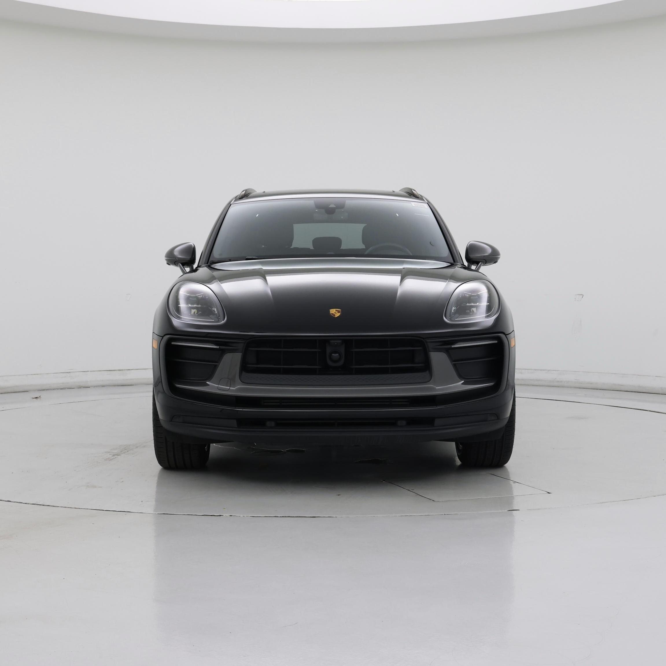 Thumbnail: 2023 Porsche Macan - 5