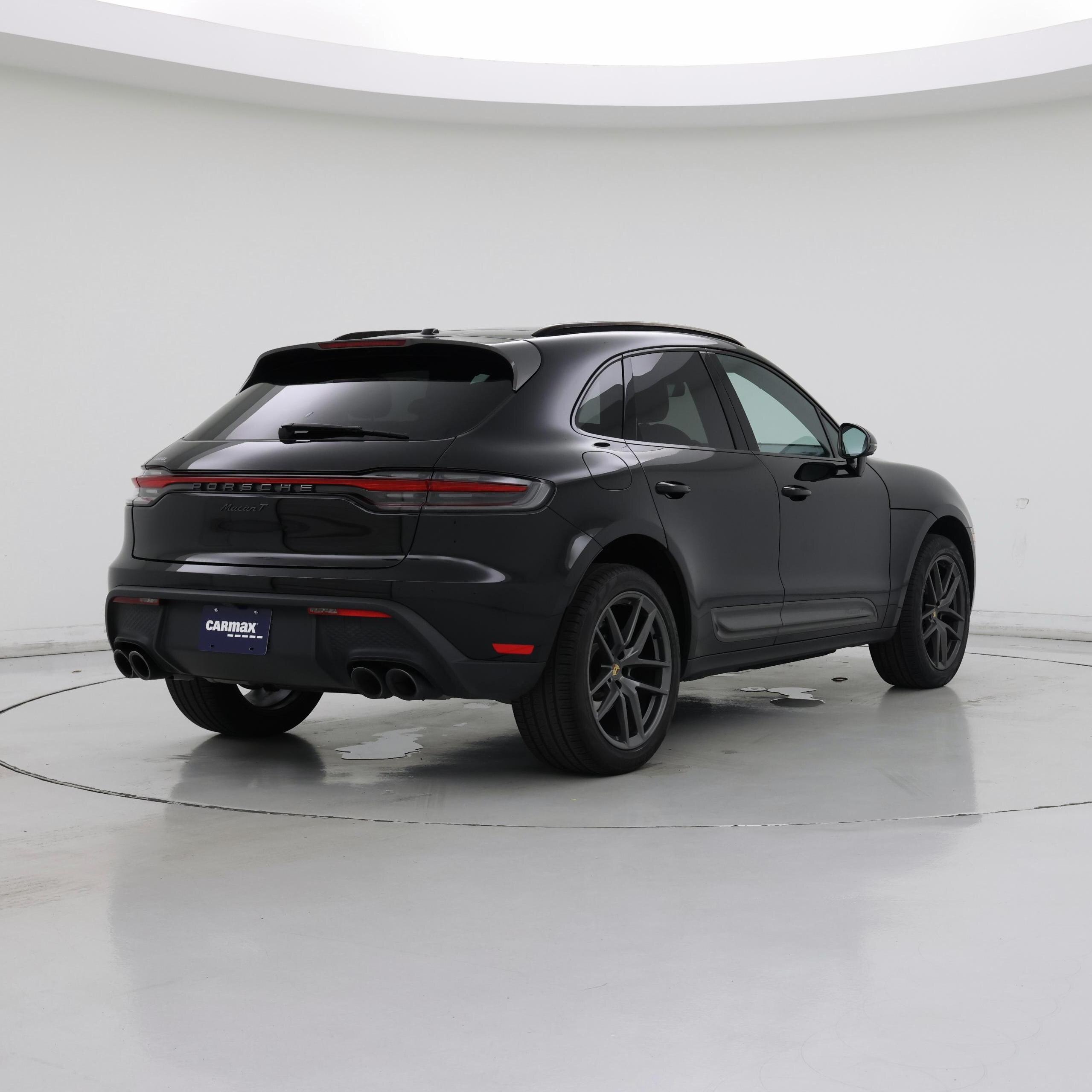 Thumbnail: 2023 Porsche Macan - 8