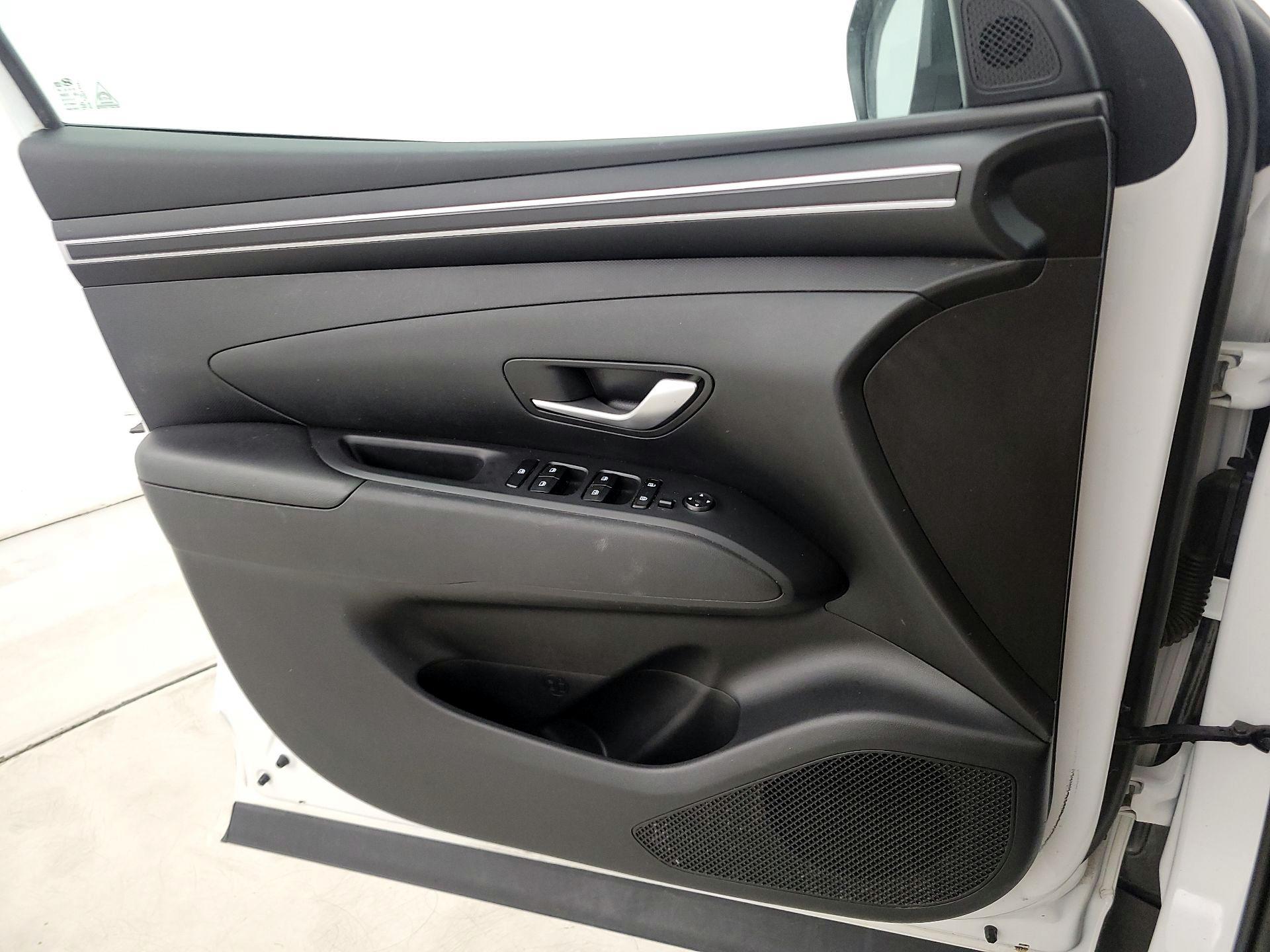 Thumbnail: 2023 Hyundai Tucson - 12