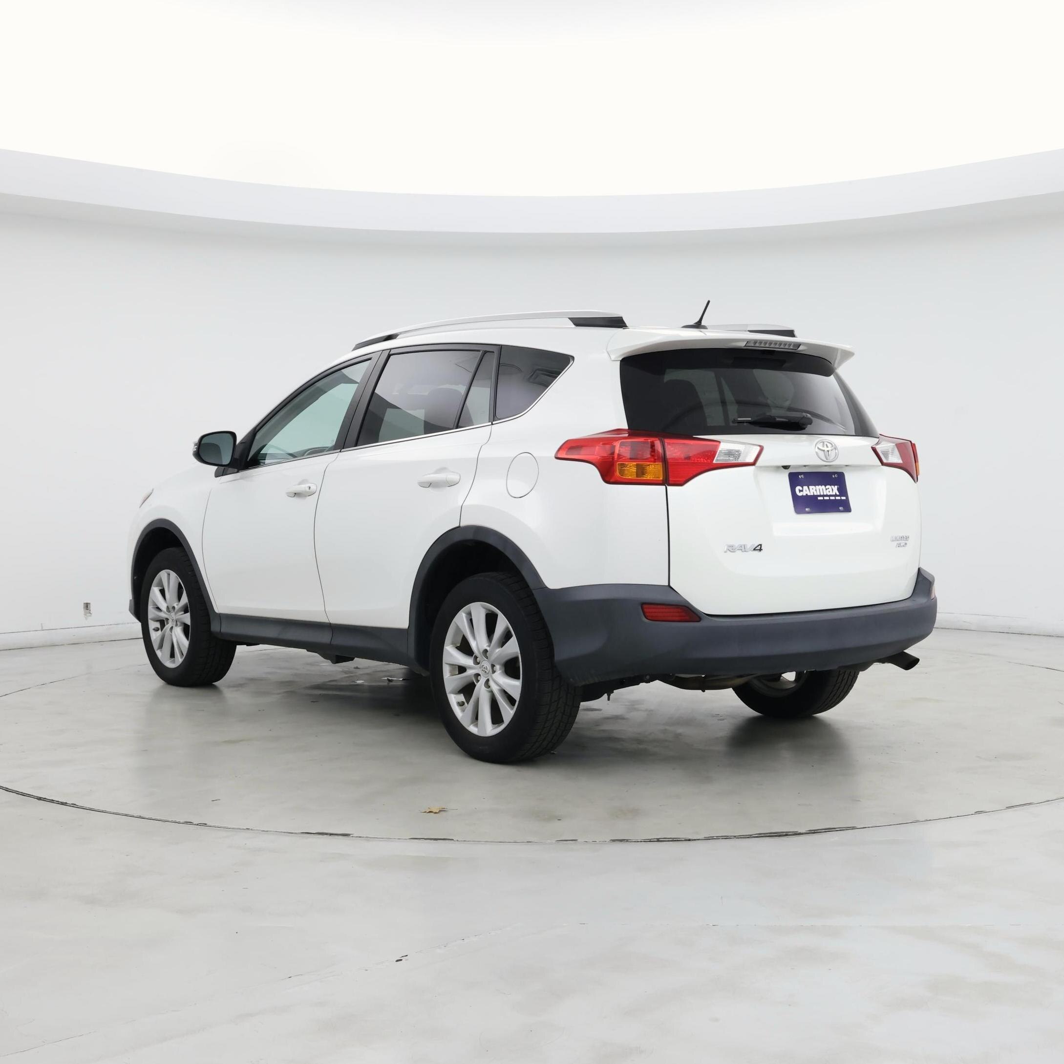 Thumbnail: 2014 Toyota RAV4 - 2