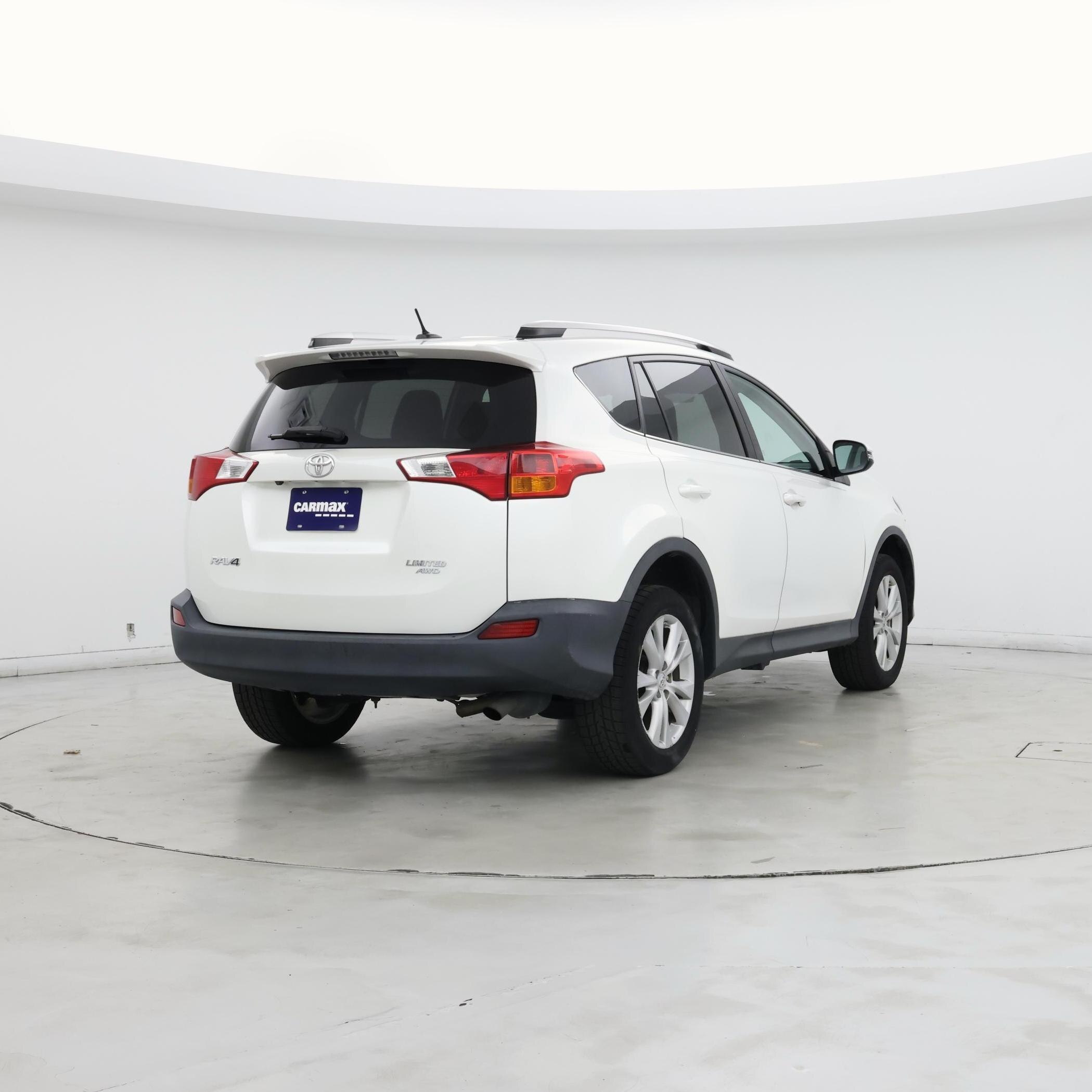 Thumbnail: 2014 Toyota RAV4 - 8