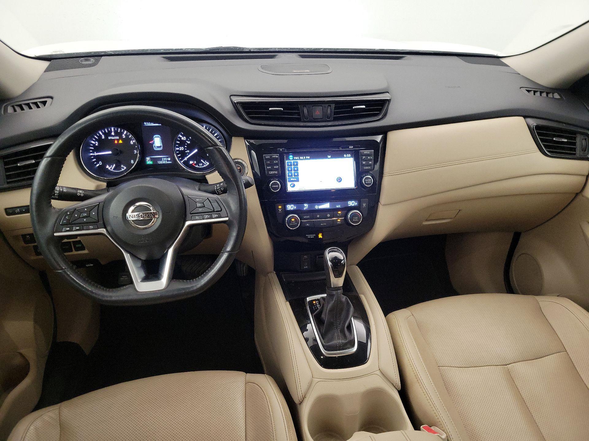 Thumbnail: 2017 Nissan Rogue - 9